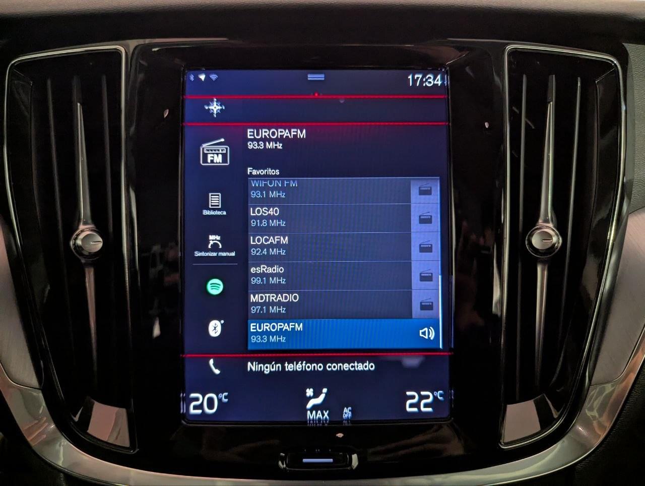 VOLVO V60 2.0 B4 (D) MOMENTUM PRO AUTO 27 