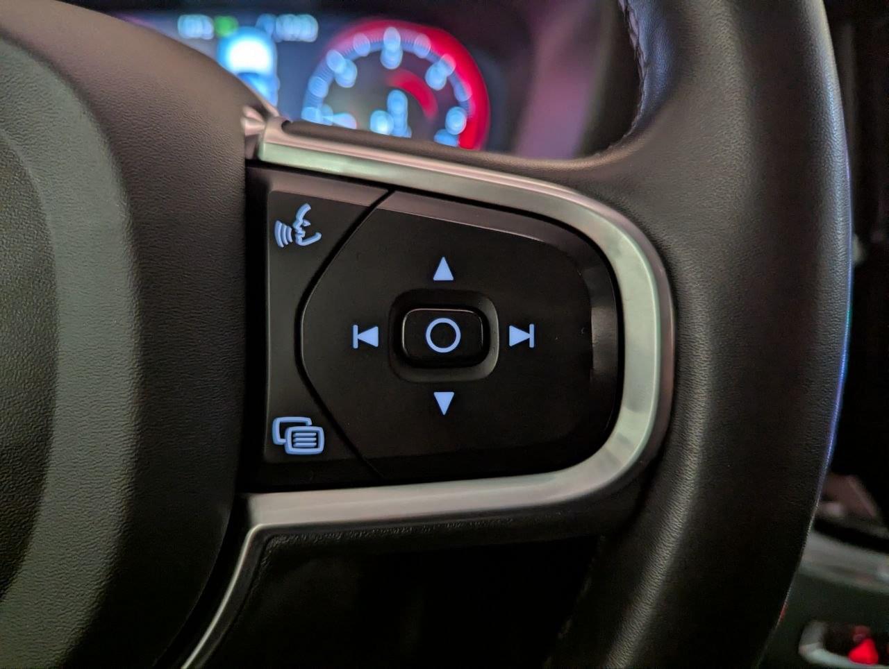 VOLVO V60 2.0 B4 (D) MOMENTUM PRO AUTO 38 