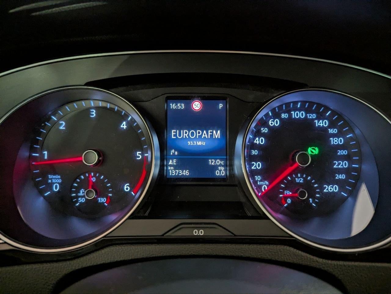 VOLKSWAGEN PASSAT VARIANT EXECUTIVE 2.0 TDI 110KW DSG 27