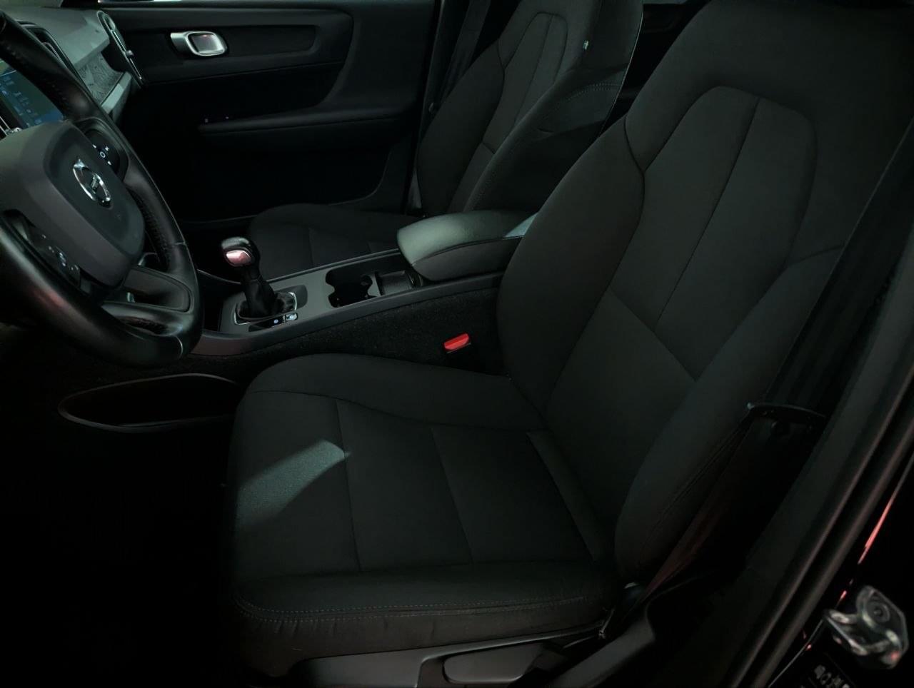 VOLVO XC40 D3 2.0 150CV MOMENTUM 19 