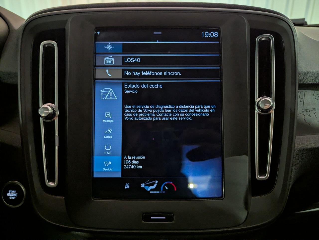 VOLVO XC40 D3 2.0 150CV MOMENTUM 33 