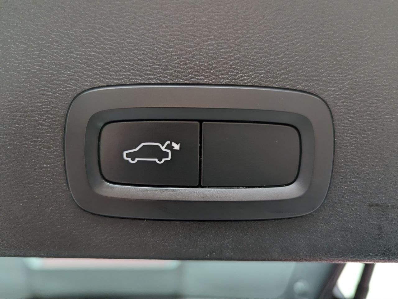 VOLVO XC40 D3 2.0 150CV MOMENTUM 41 