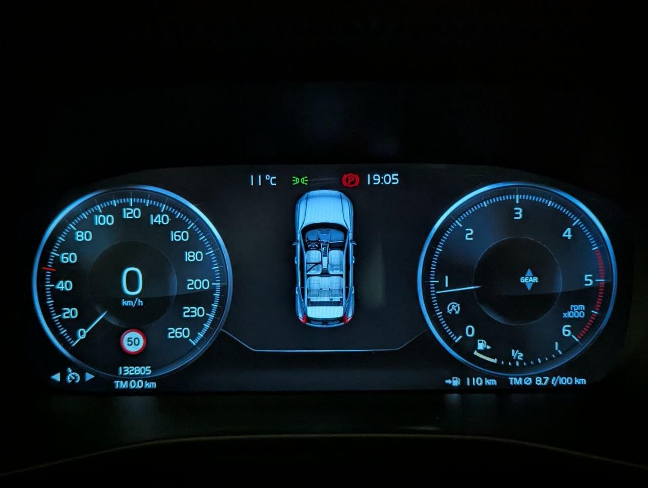 VOLVO XC40 D3 2.0 150CV MOMENTUM 24 