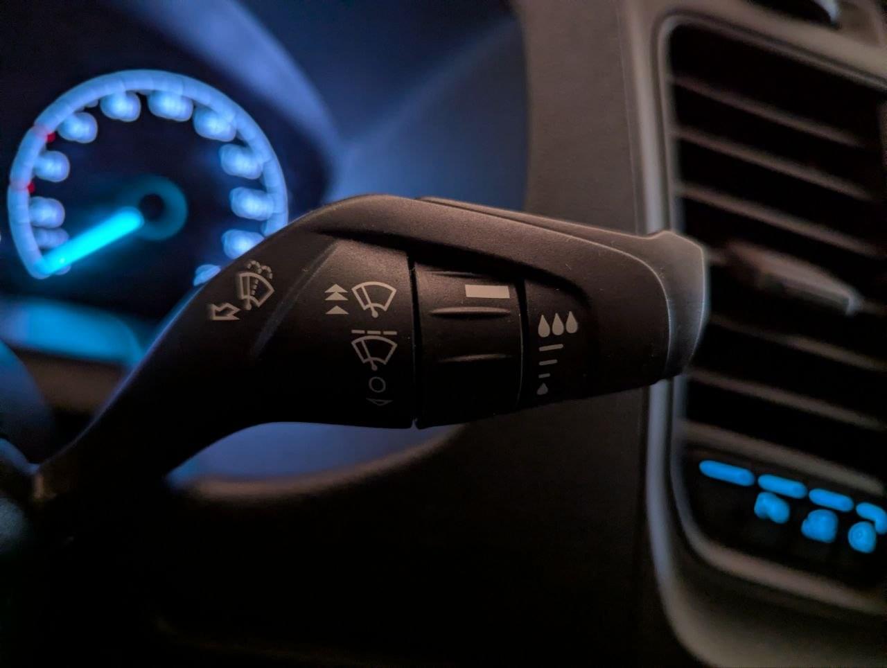 FORD TRANSIT CUSTOM FURGON 300 L2 AUT 2.0TDCI 130CV MHEV 32 