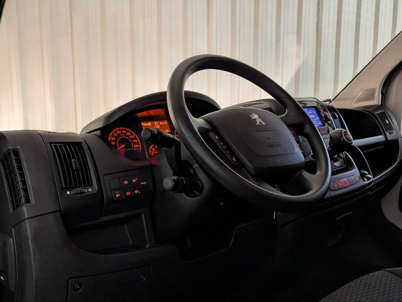 PEUGEOT BOXER FURGON 2.2 BLUE HDI 140 335 L2H2 PREMIUM 19 