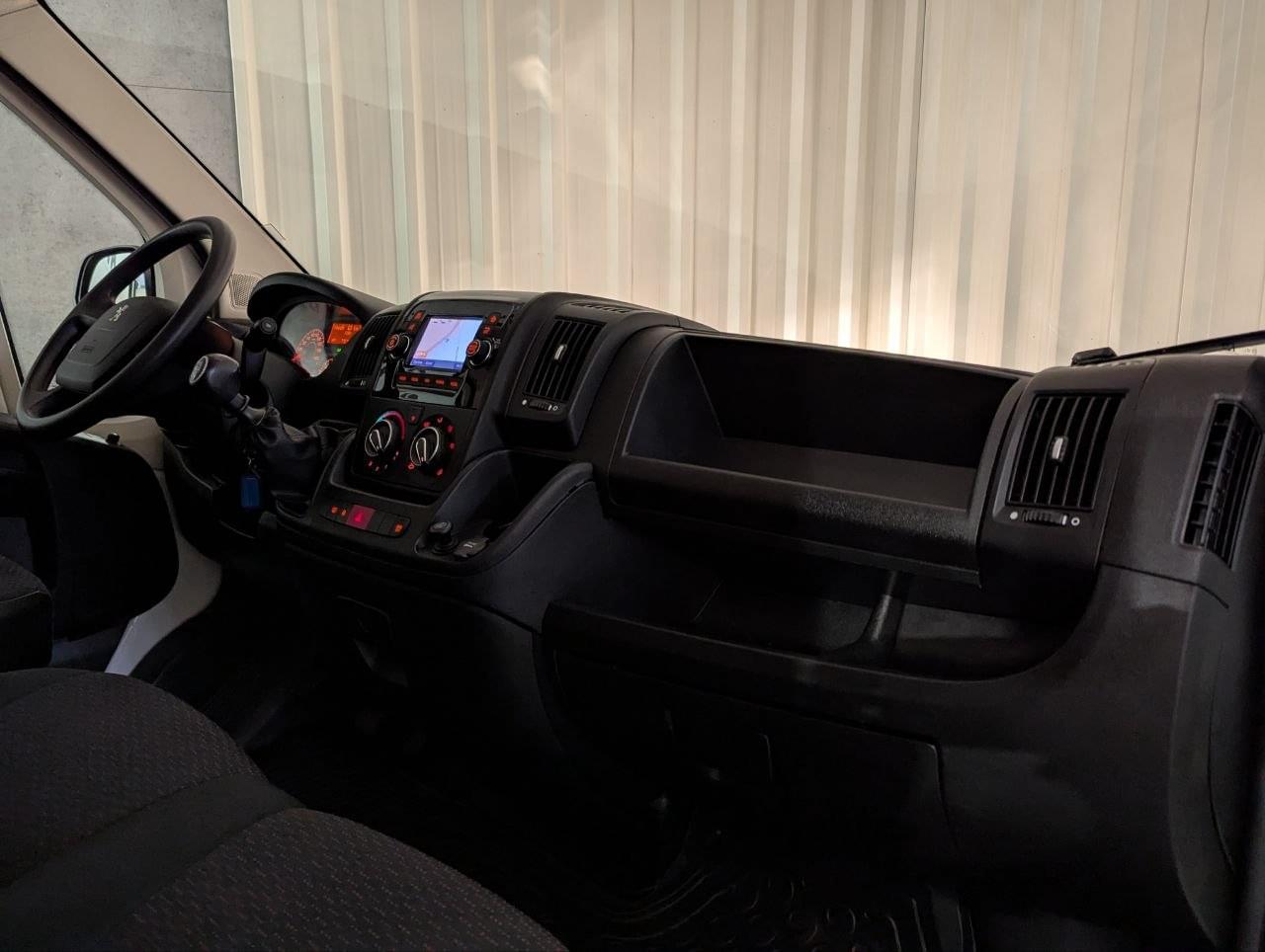 PEUGEOT BOXER FURGON 2.2 BLUE HDI 140 335 L2H2 PREMIUM 21 