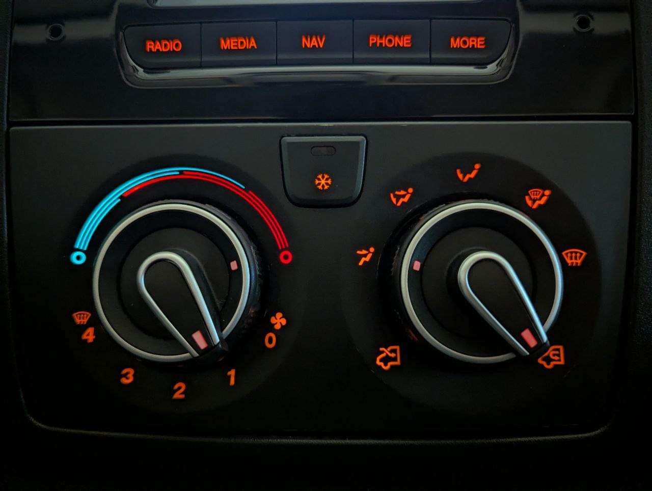 PEUGEOT BOXER FURGON 2.2 BLUE HDI 140 335 L2H2 PREMIUM 26 