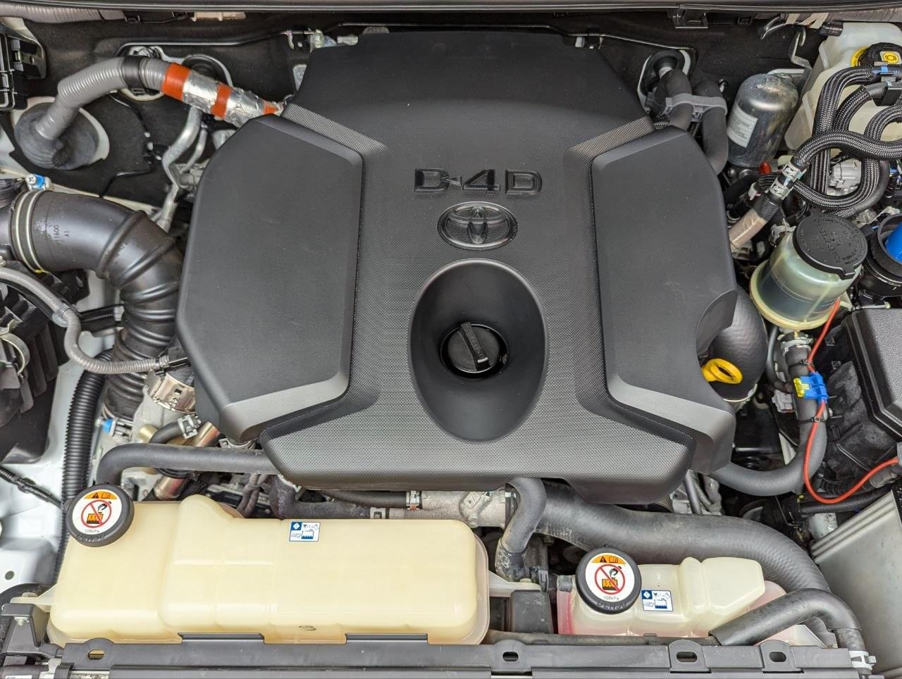 TOYOTA LAND CRUISER 2.8 D4D GX 5PL 3P 204CV 11