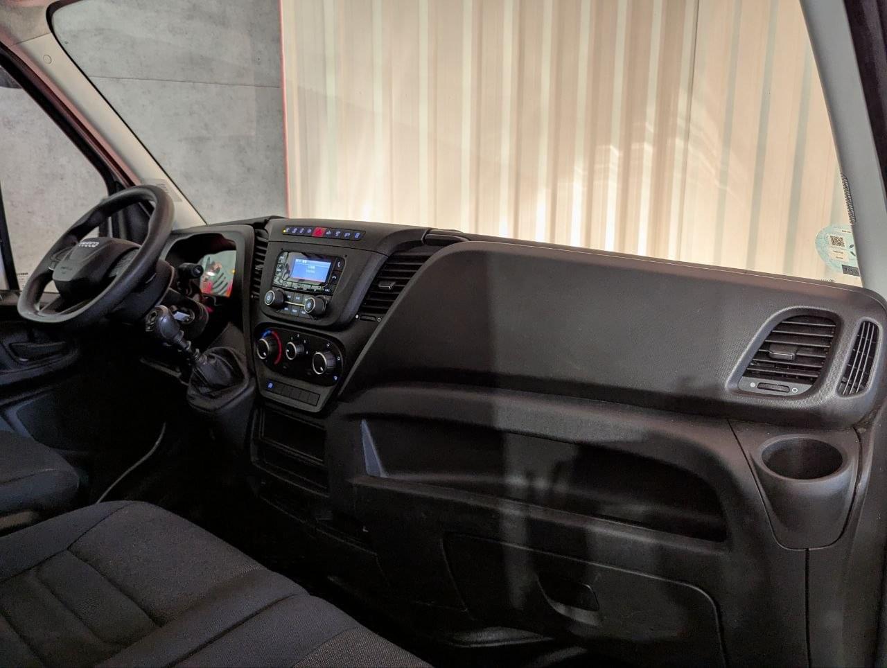 IVECO DAILY 35S16 L4 H2 156CV 19