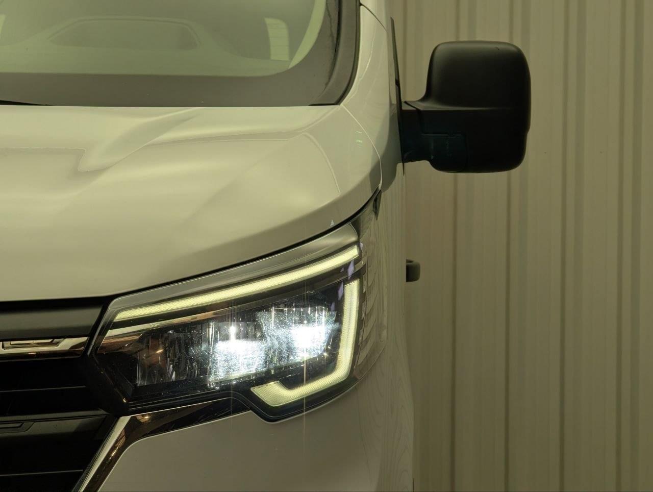 RENAULT TRAFIC COMBI MIXTO 6PL 2.0 BLUEDCI 150CV L1 H1 5 