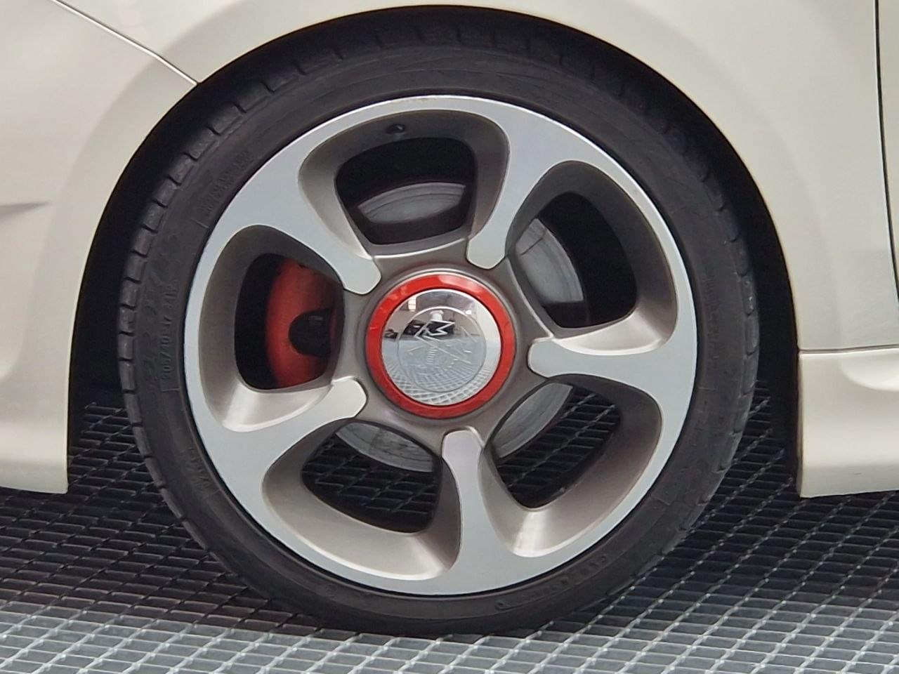 ABARTH 500 595 1.4 16V TJet 140CV SECUENCIAL 9 