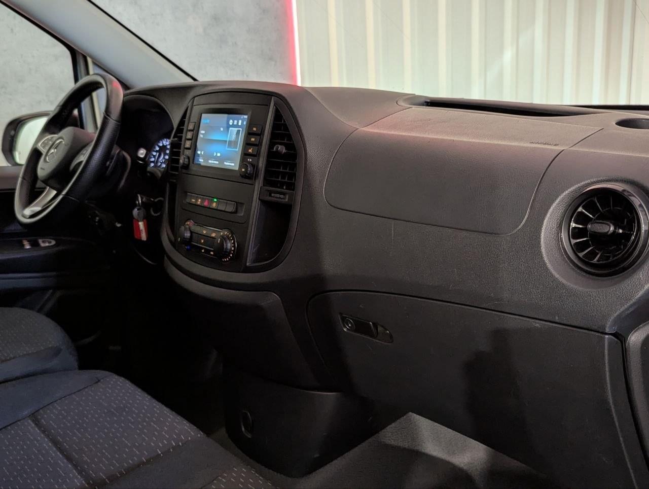 MERCEDES VITO FURGON 114CDI AUTO 136CV 21