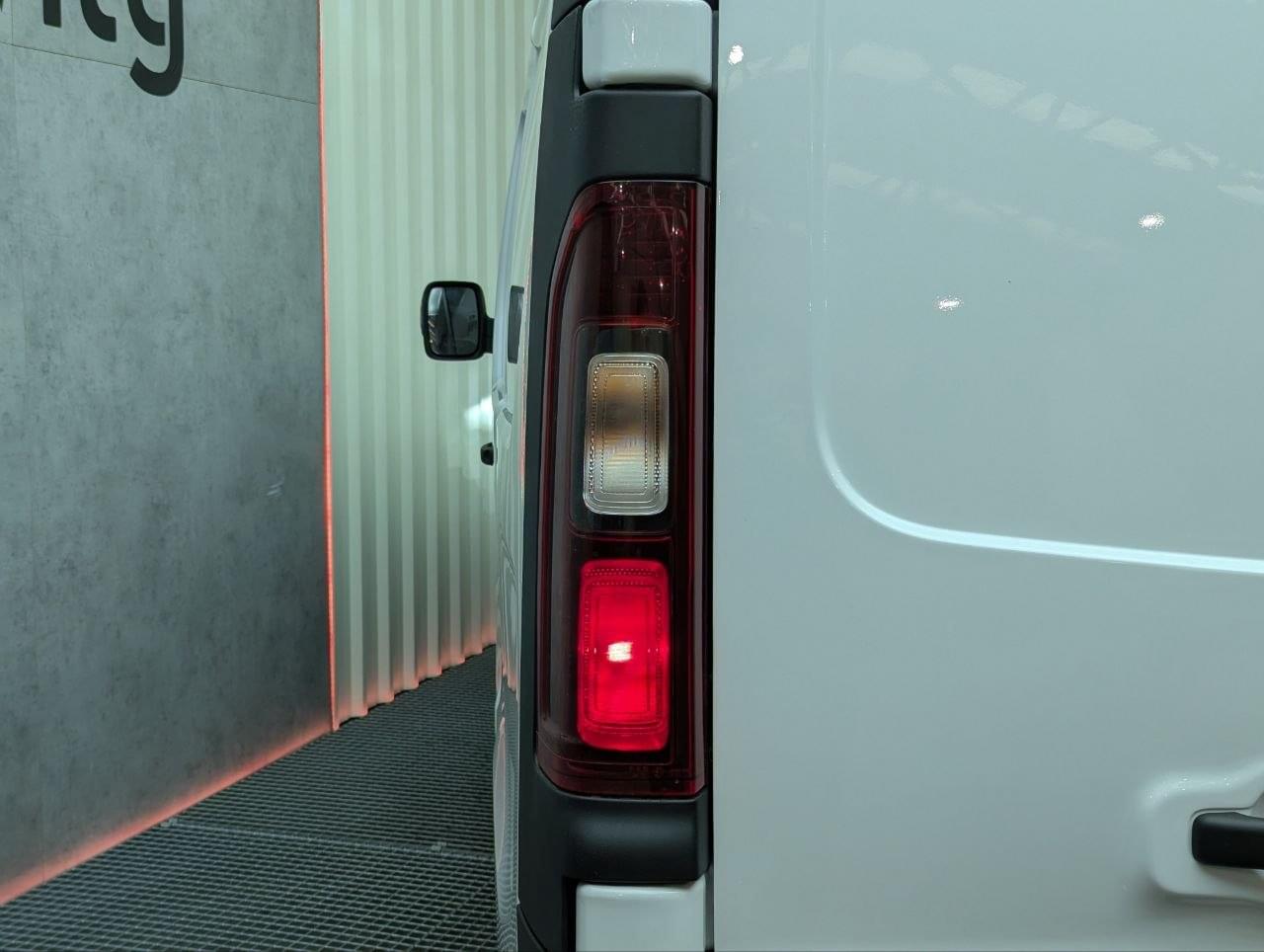 RENAULT TRAFIC FURGON 2.0 BLUEDCI 130CV L2H1 16