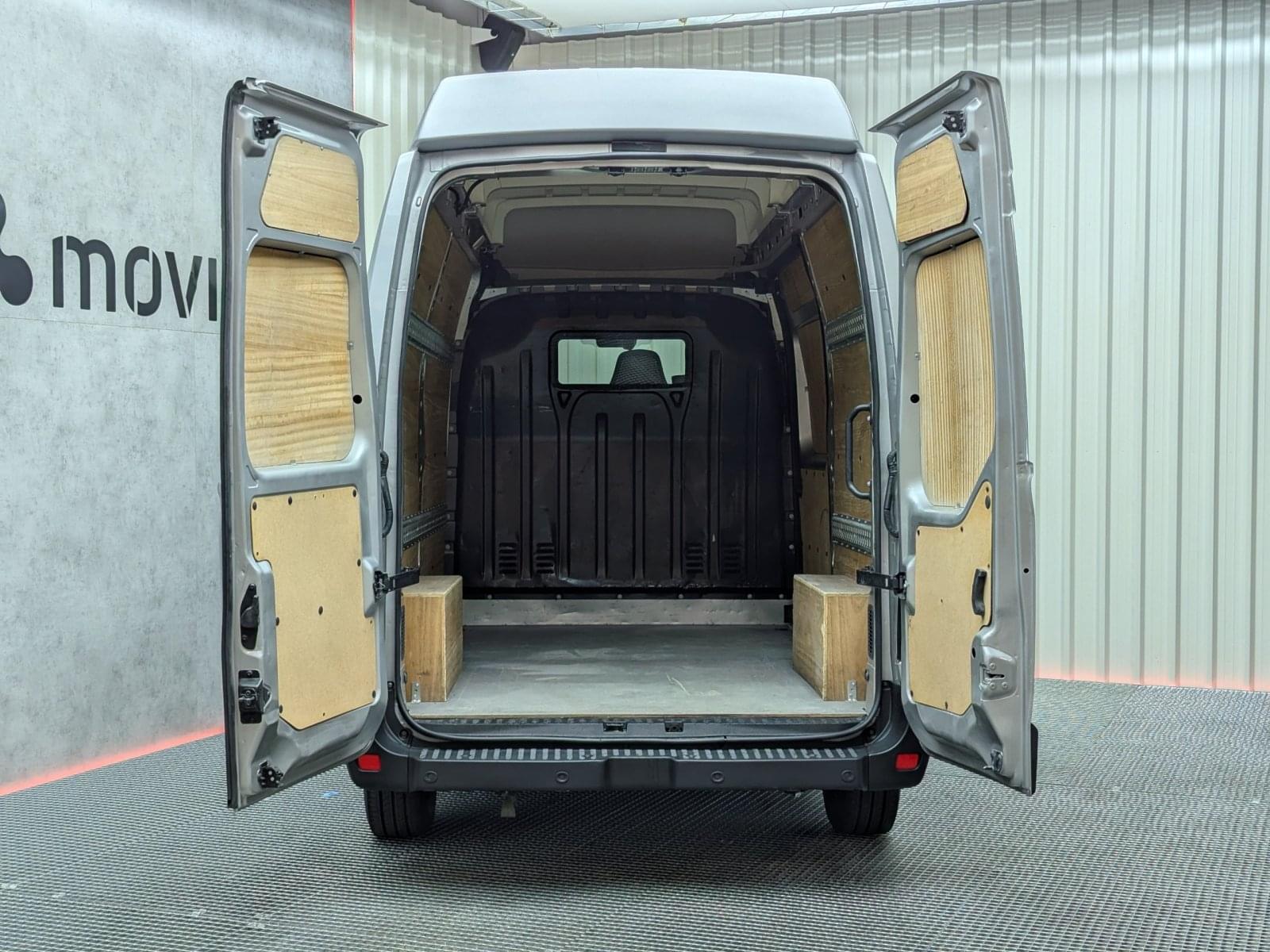 RENAULT MASTER FURGON DCI 135CV L2H3 18