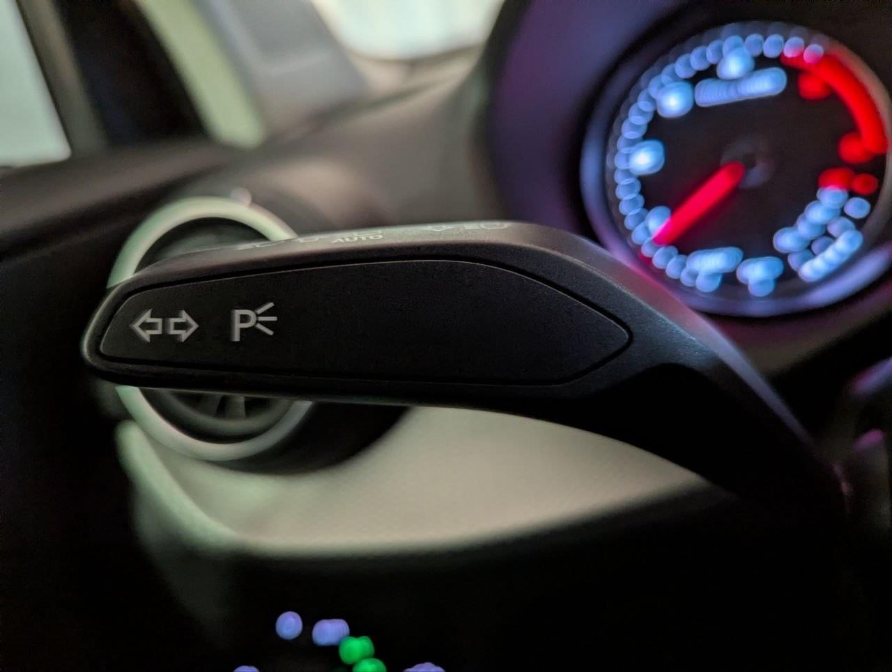 AUDI Q2 ADVANCE 30 TDI 116CV S-TRONIC 36