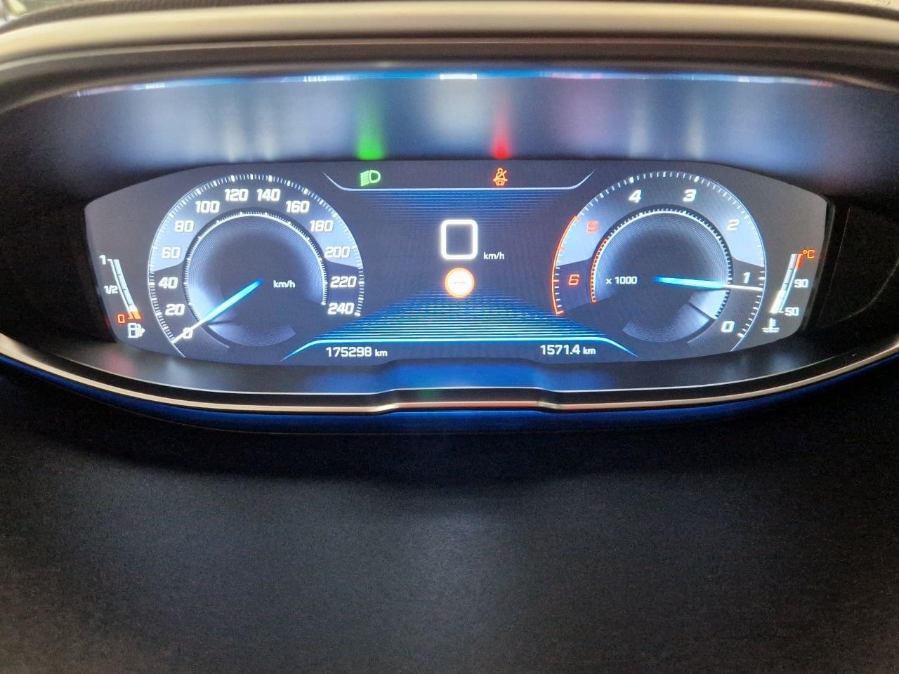 PEUGEOT 3008 1.5 BLUEHDI ACTIVE 120CV 26 