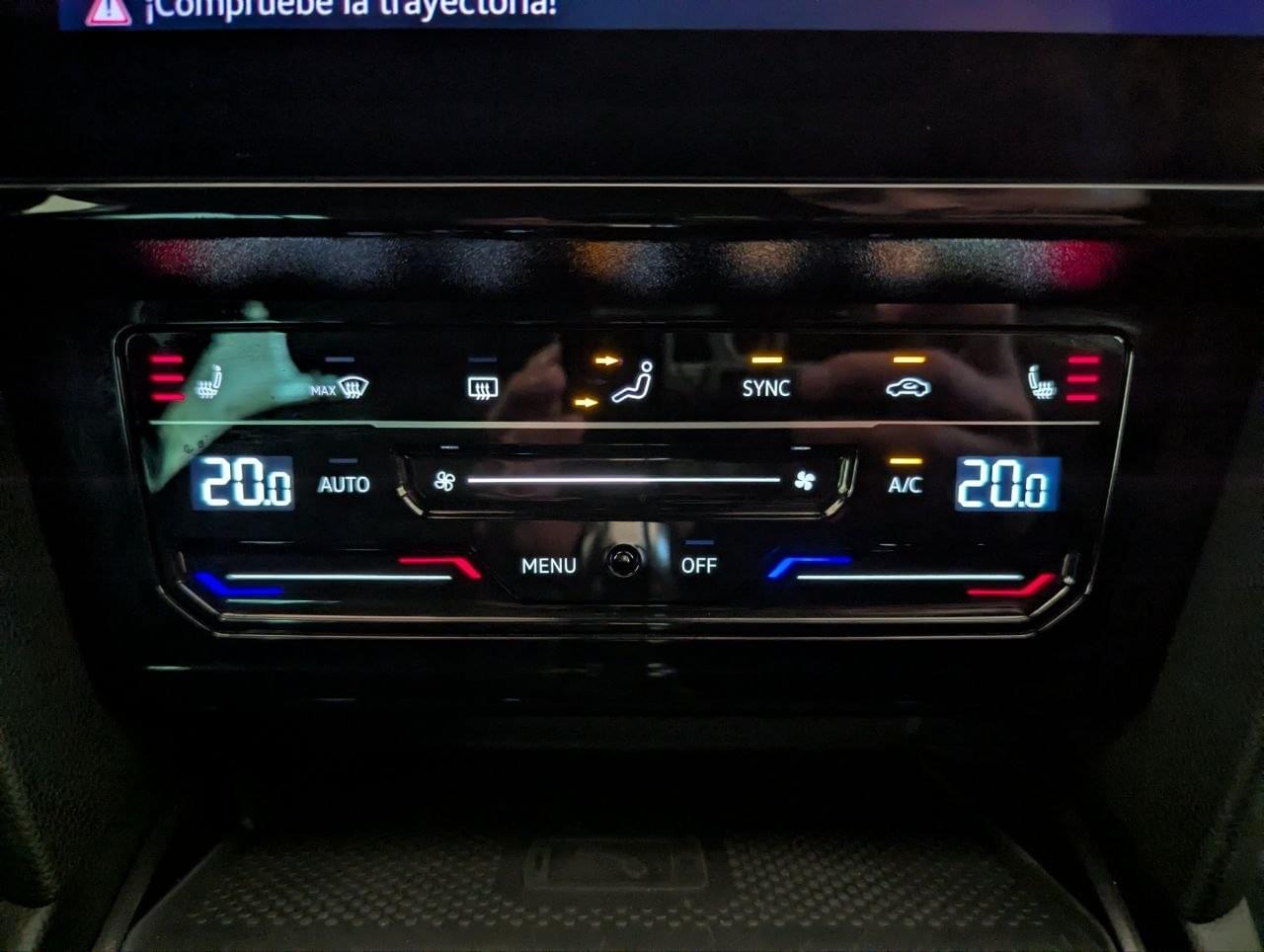 VOLKSWAGEN PASSAT VARIANT GTE 1.4 TSI DSG ePOWER PHEV 33