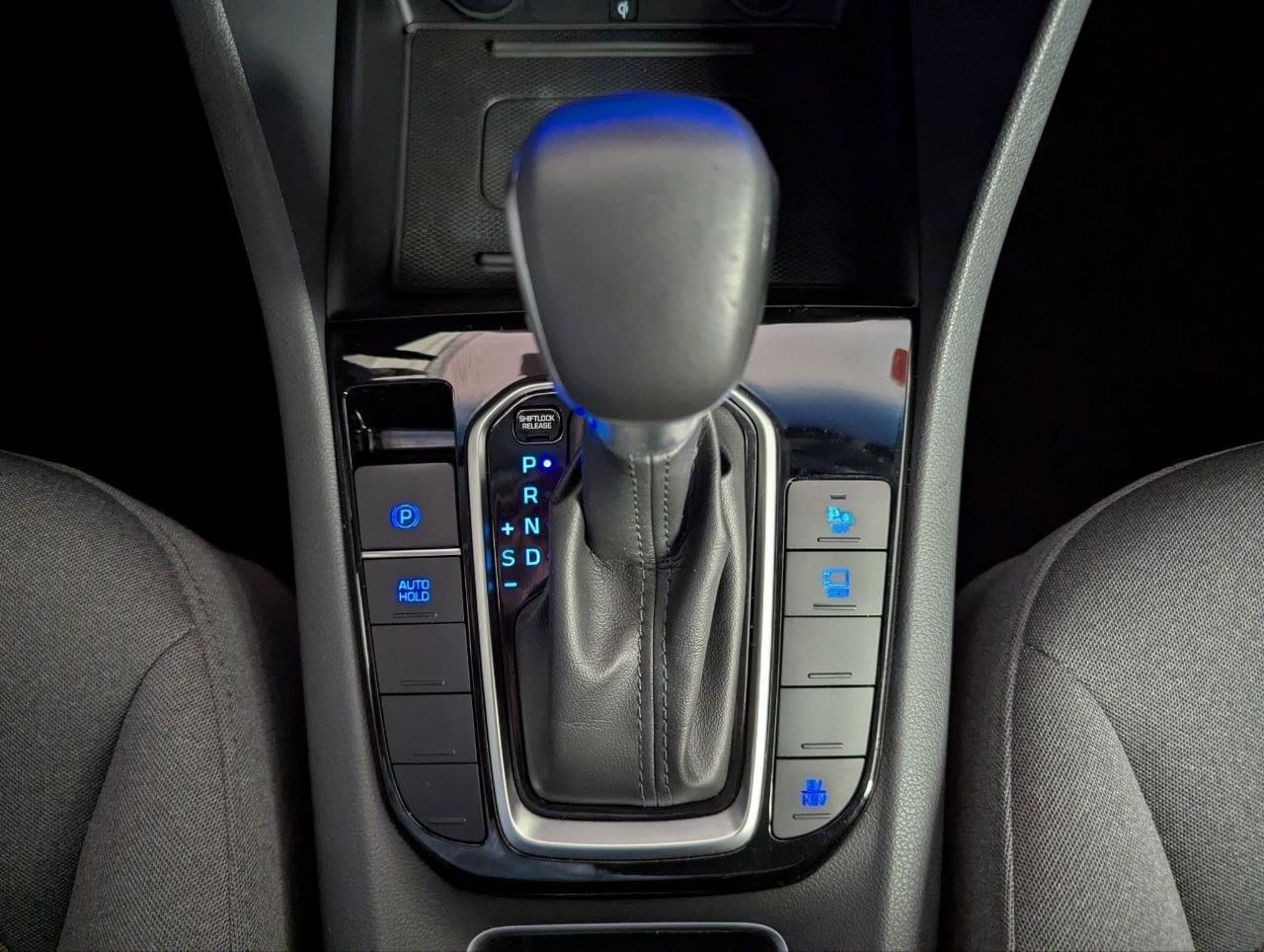 HYUNDAI IONIQ 1.6 GDI PHEV TECNO DCT 32 