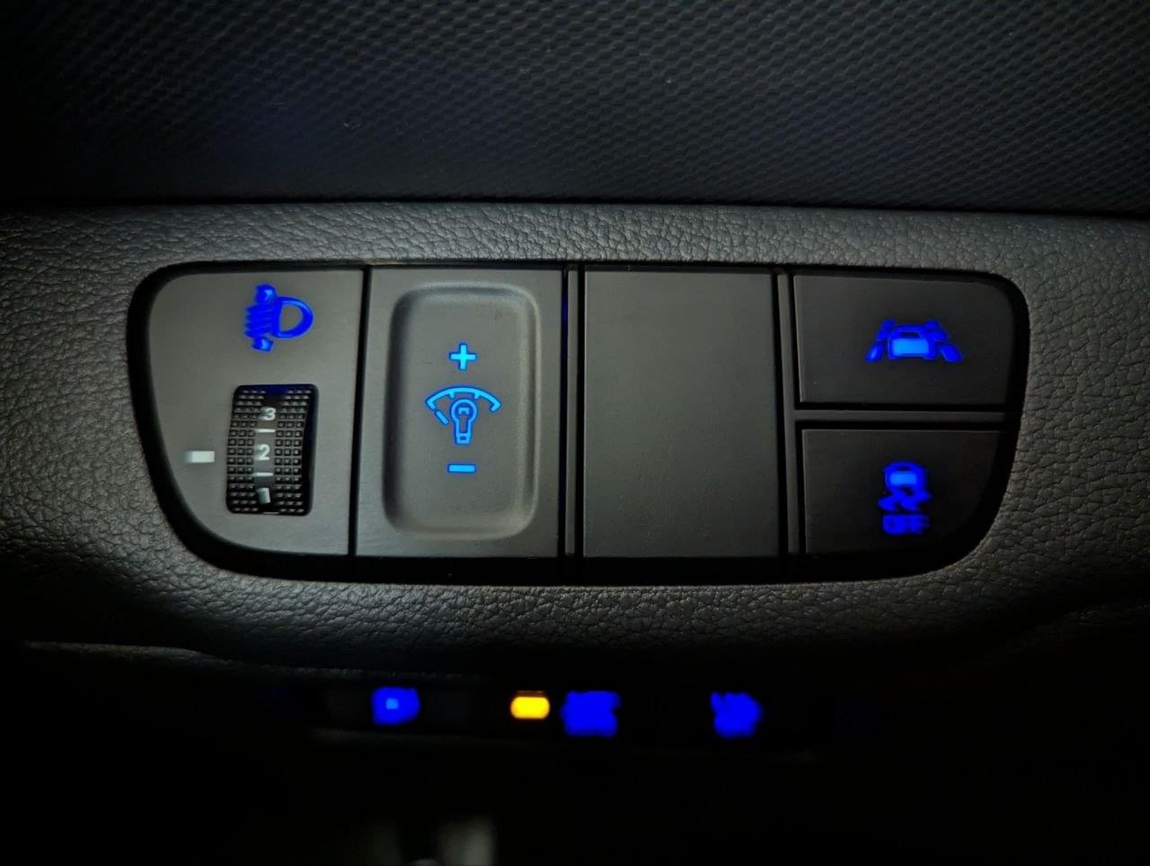 HYUNDAI IONIQ 1.6 GDI PHEV TECNO DCT 44 