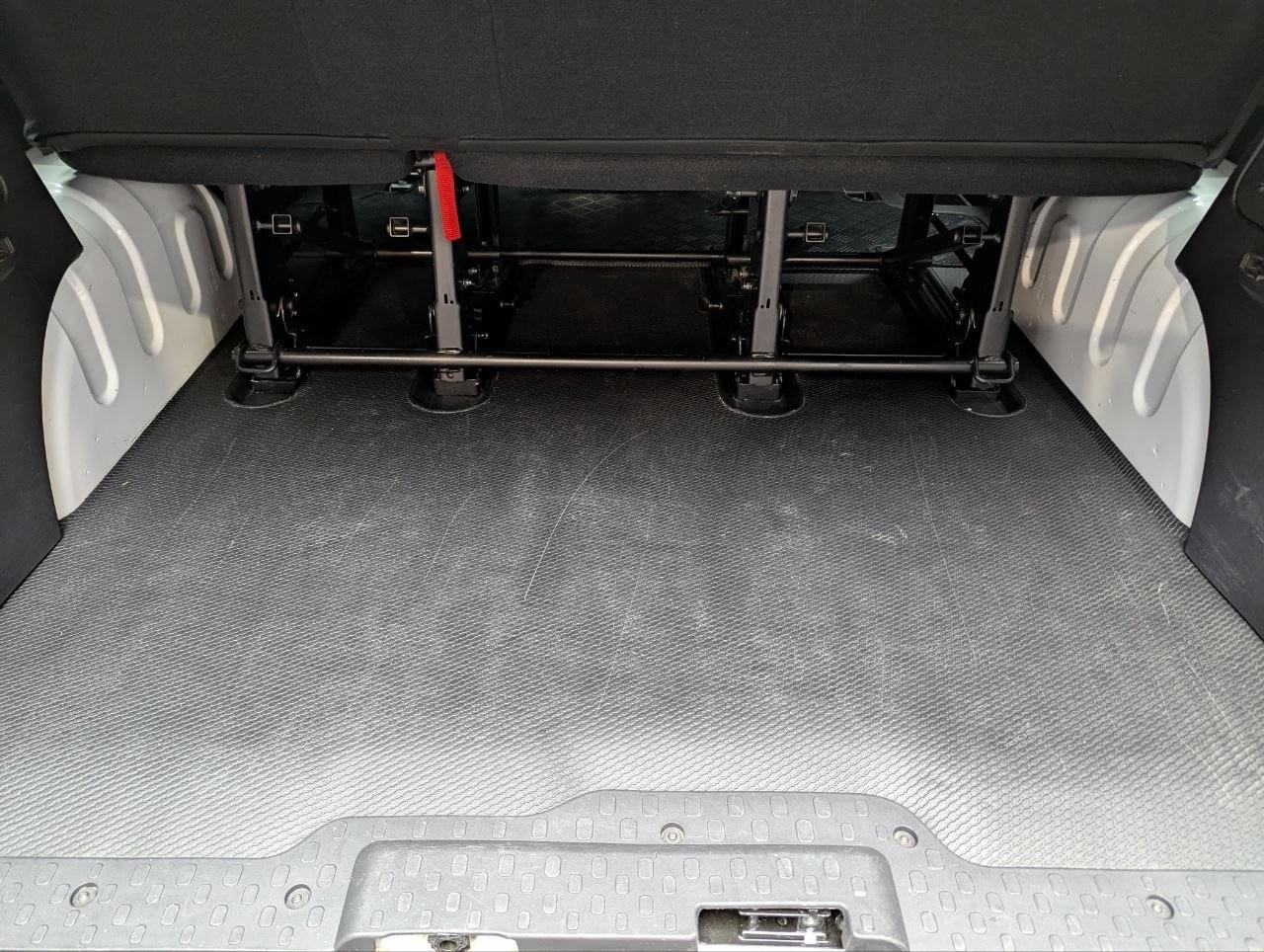 NISSAN NV 300 COMBI 9 2.0 DCI COMFORT 120CV 25