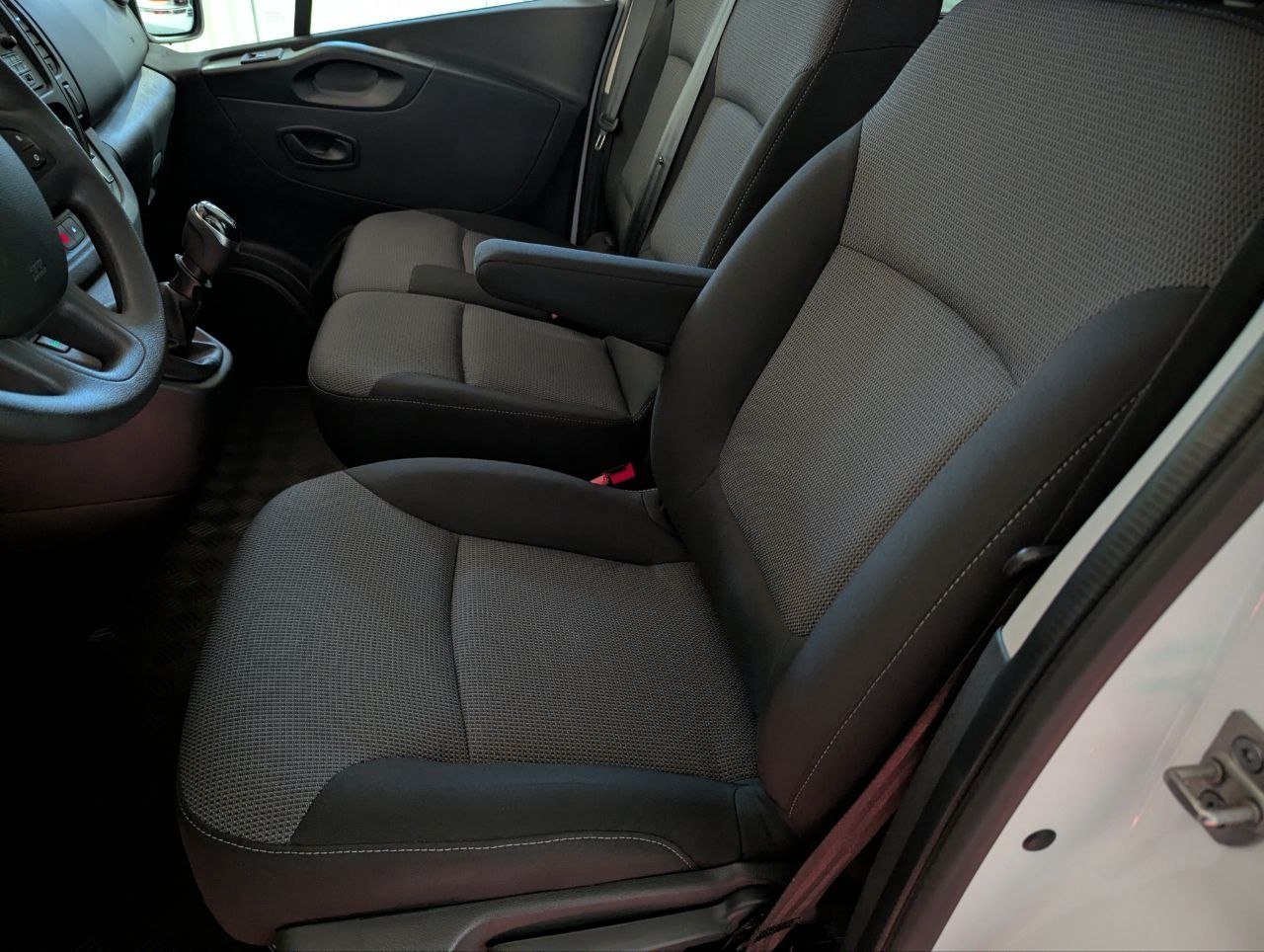 NISSAN NV 300 COMBI 9 2.0 DCI COMFORT 120CV 20 