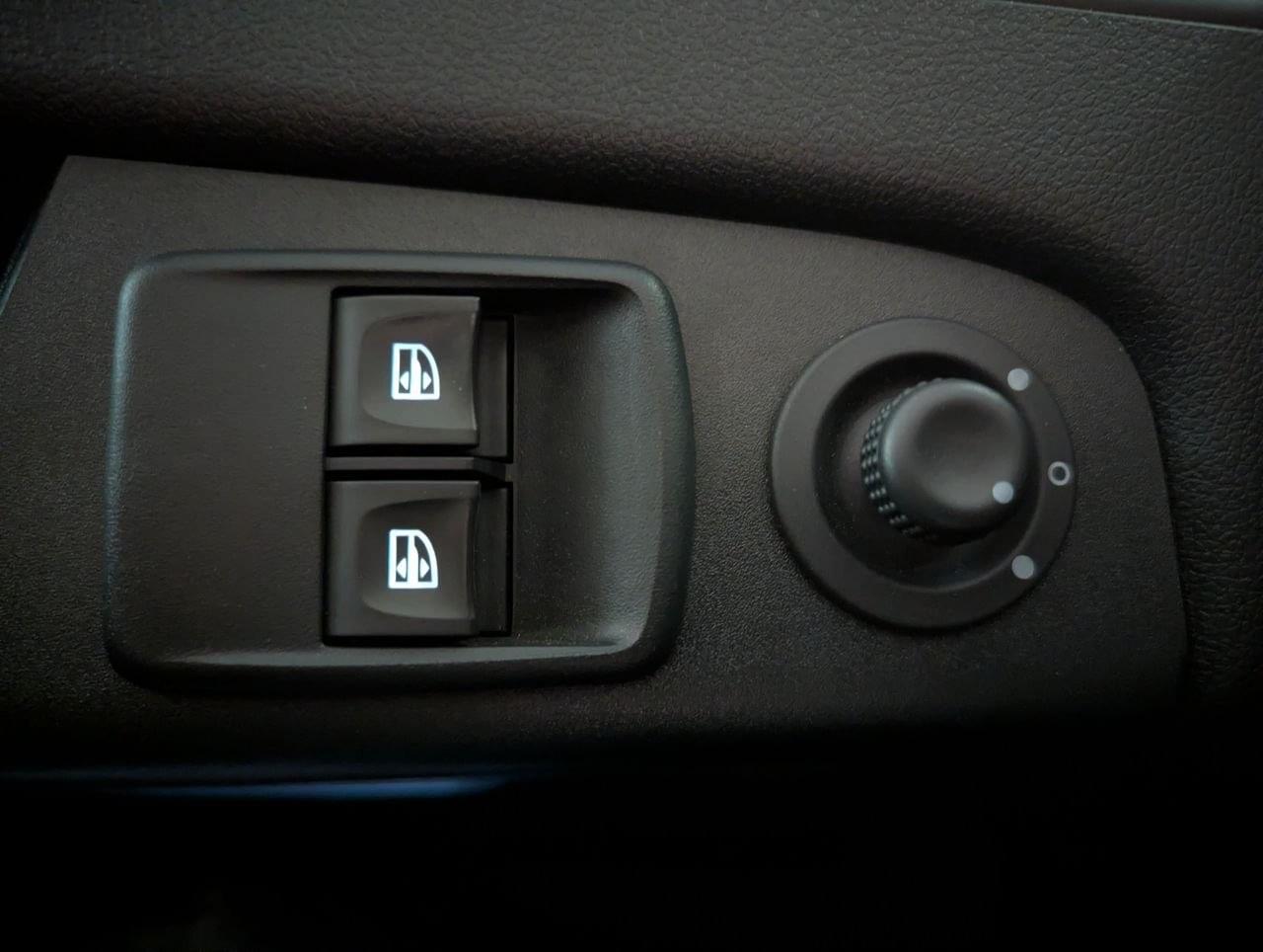 NISSAN NV 300 COMBI 9 2.0 DCI COMFORT 120CV 39