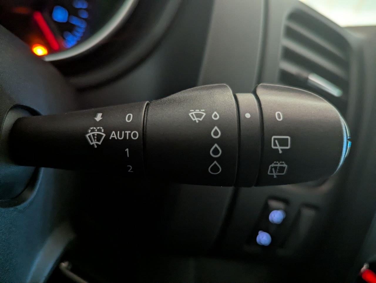 NISSAN NV 300 COMBI 9 2.0 DCI COMFORT 120CV 34 