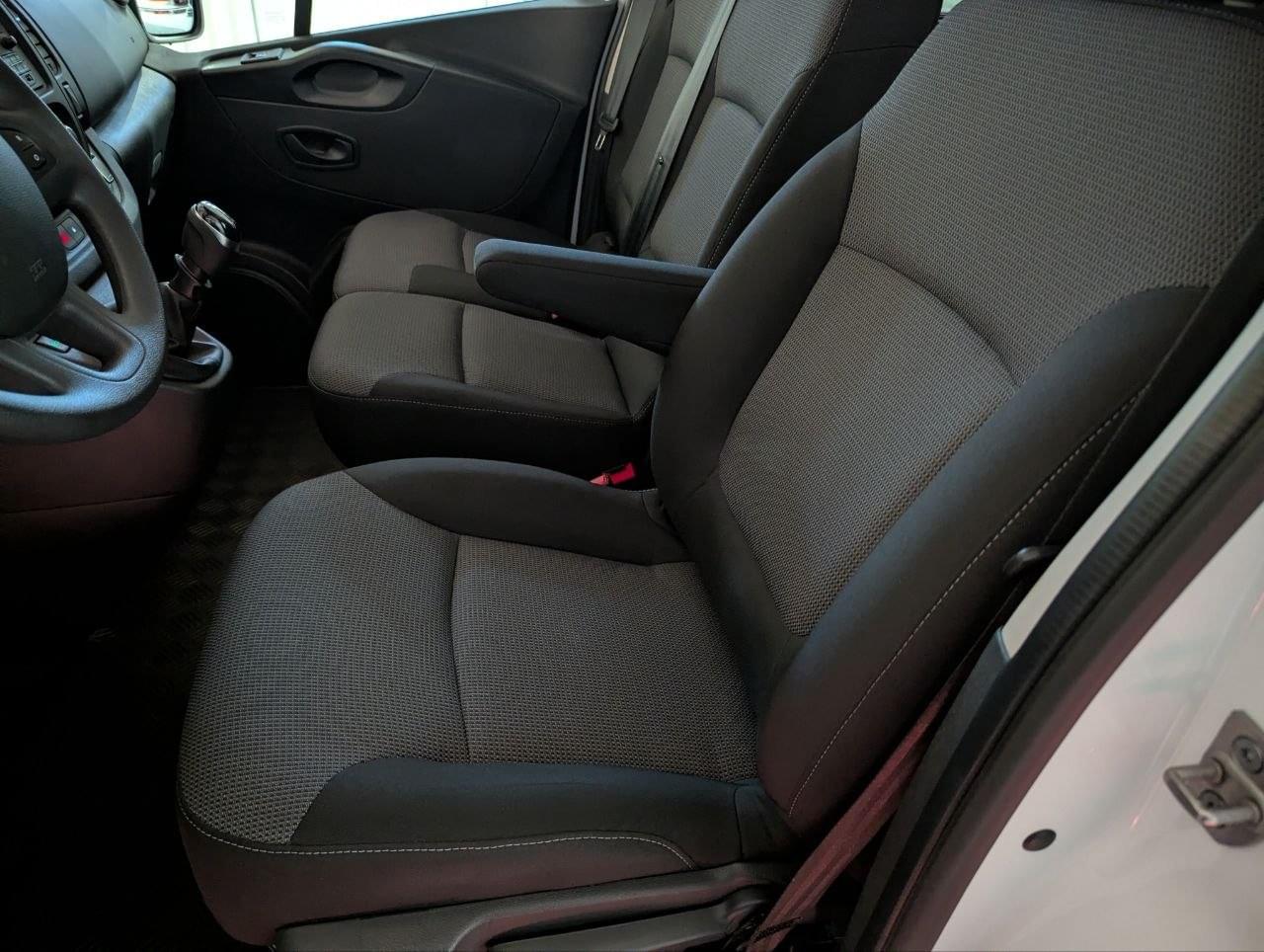 NISSAN NV 300 COMBI 9 2.0 DCI COMFORT 120CV 21 