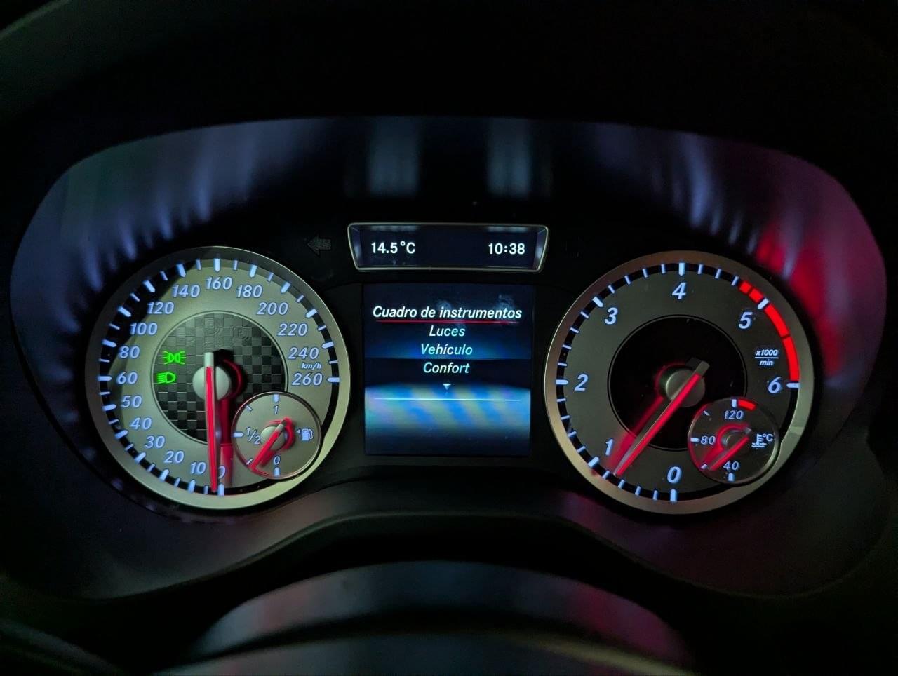 MERCEDES CLASE A A 200 CDI AMG LINE 136CV 29