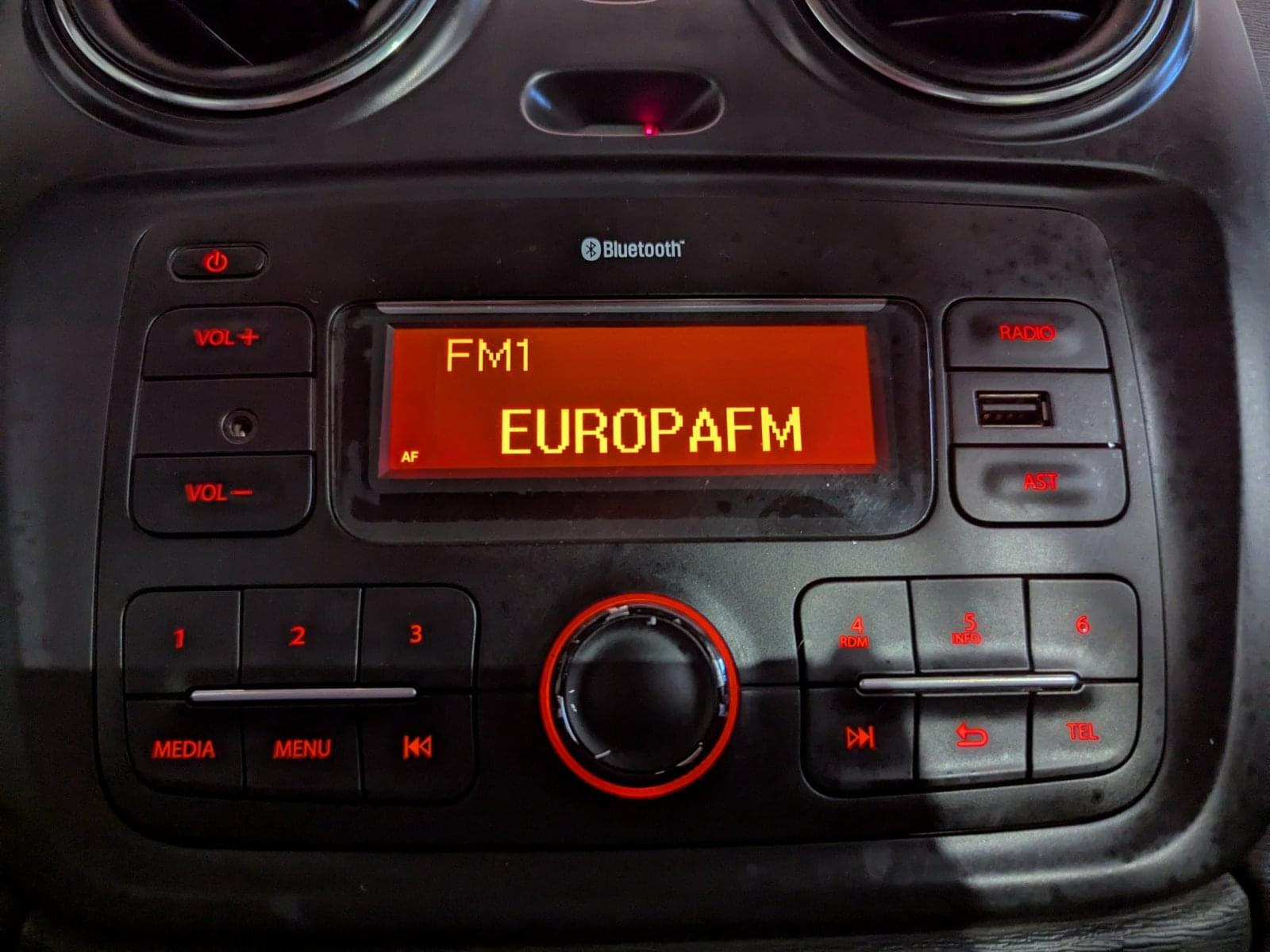 DACIA DOKKER COMBI AMBIANCE 1.5DCI 95CV 29 