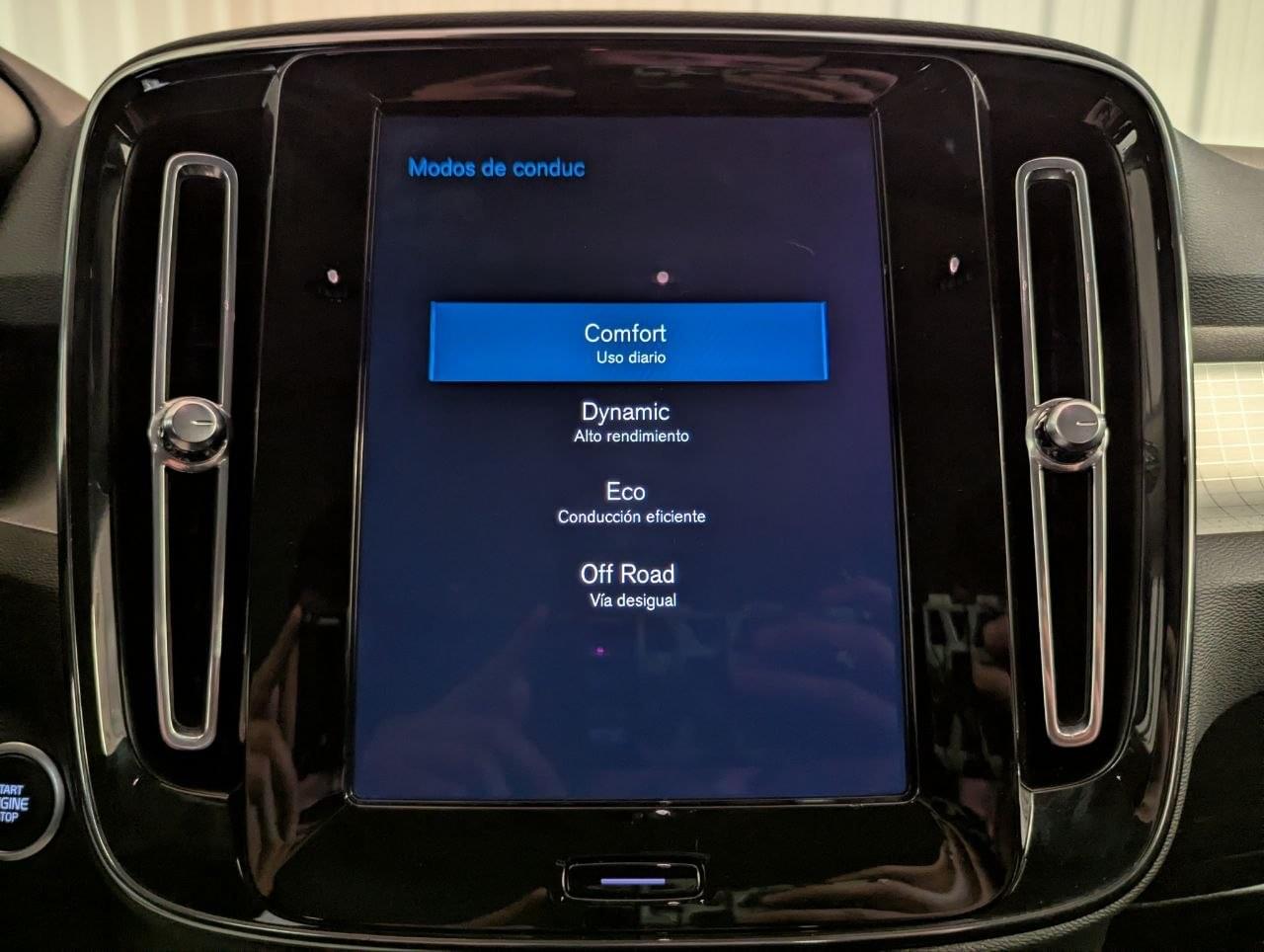 VOLVO XC40 2.0 D3 BUSINESS PLUS AUTO 28 