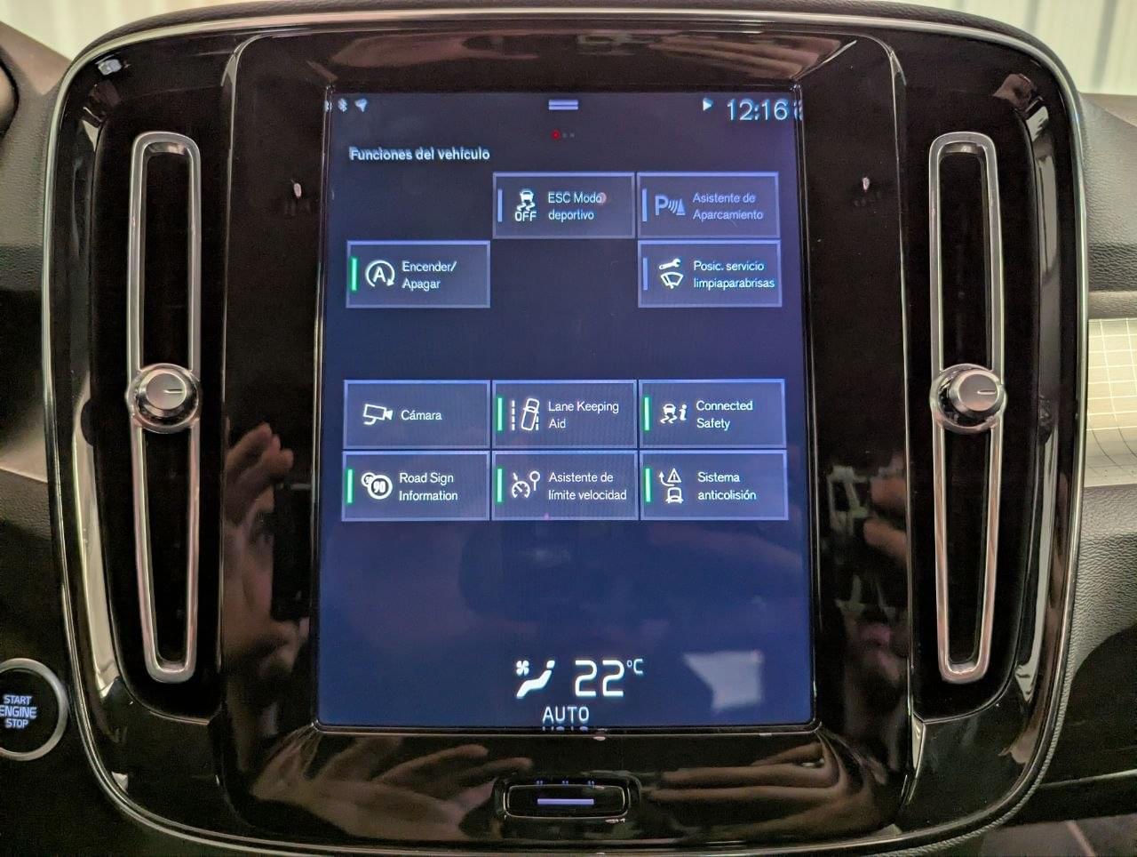 VOLVO XC40 2.0 D3 BUSINESS PLUS AUTO 32 