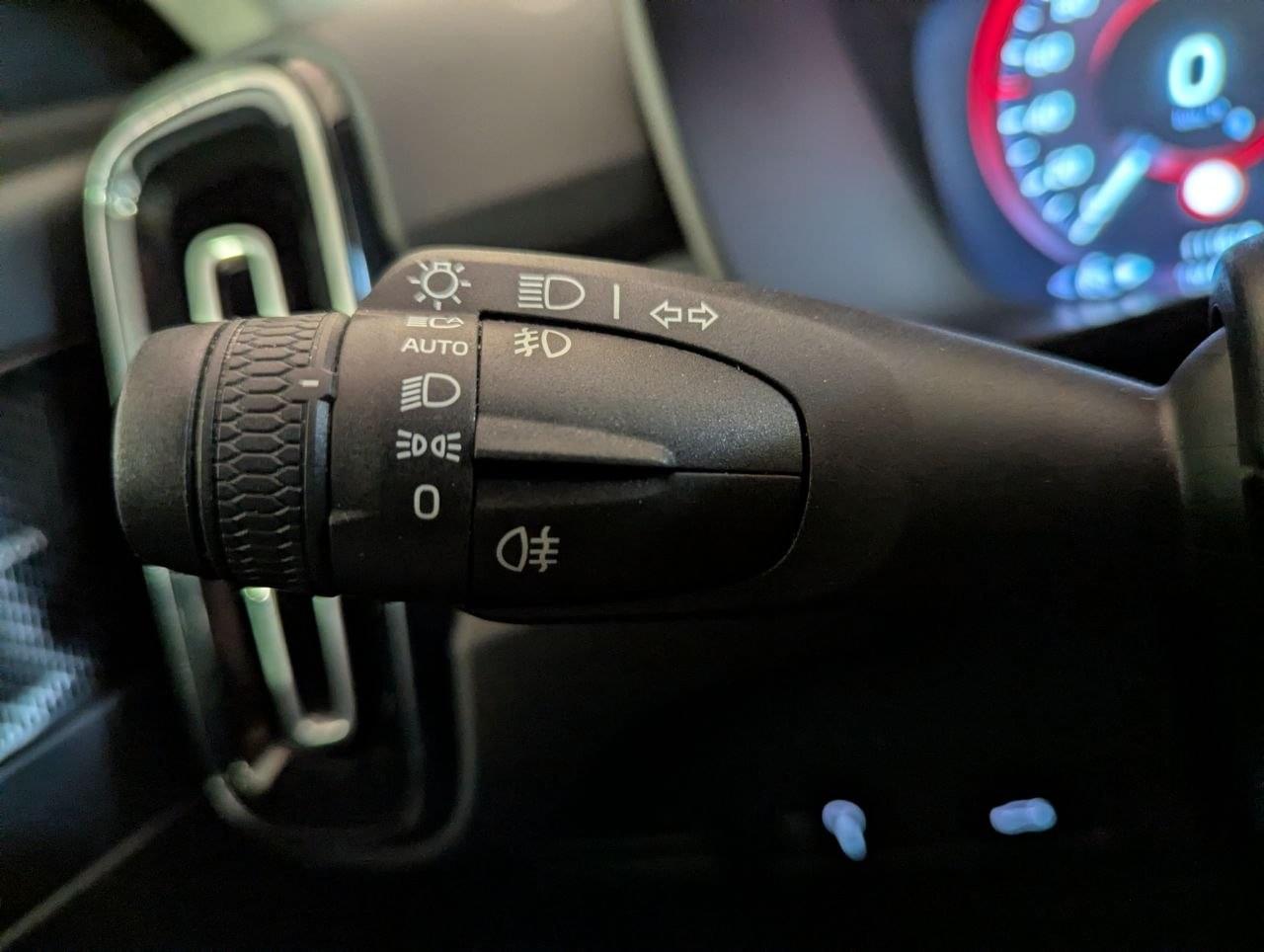 VOLVO XC40 2.0 D3 BUSINESS PLUS AUTO 36 