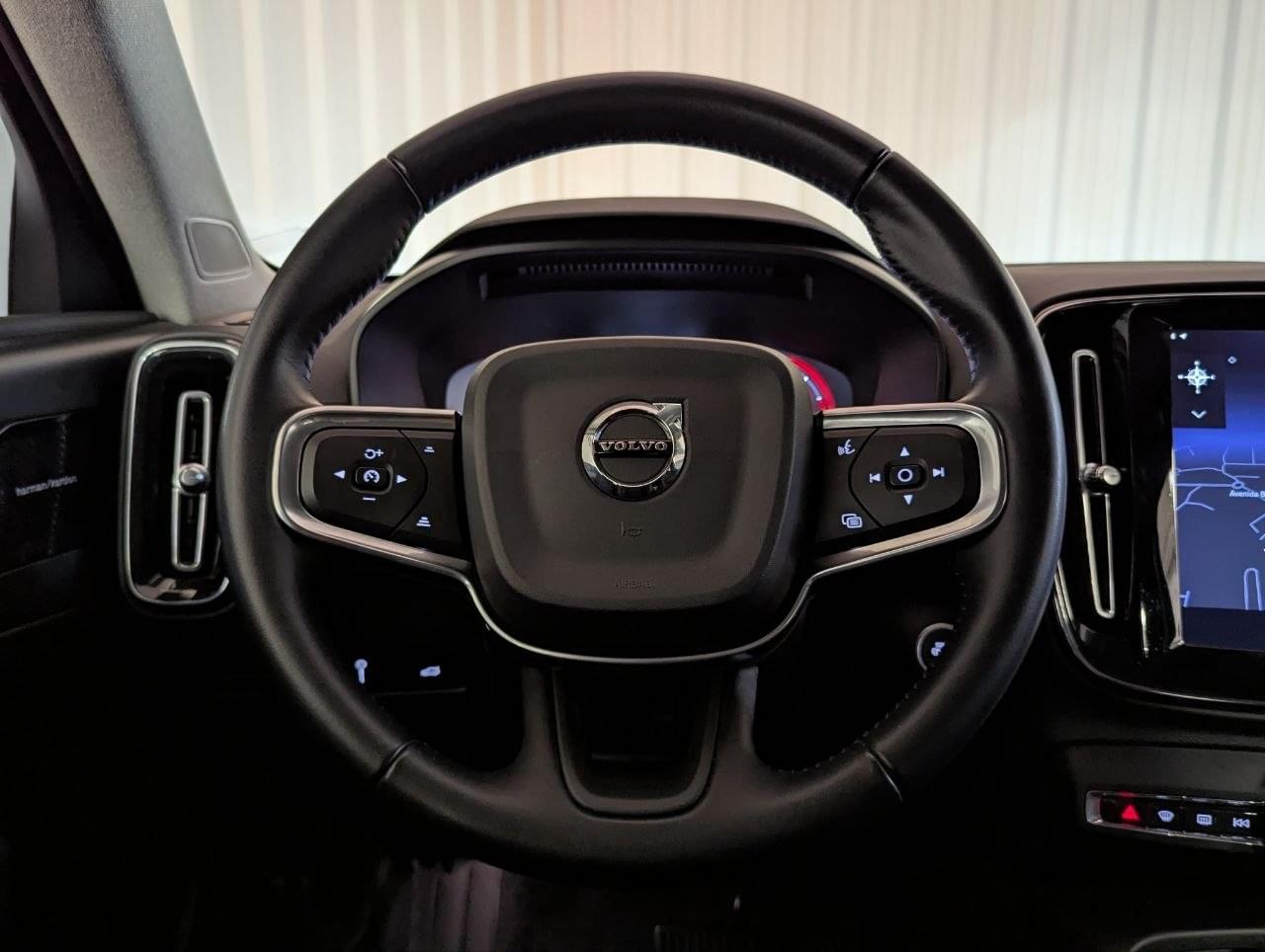 VOLVO XC40 2.0 D3 BUSINESS PLUS AUTO 22 