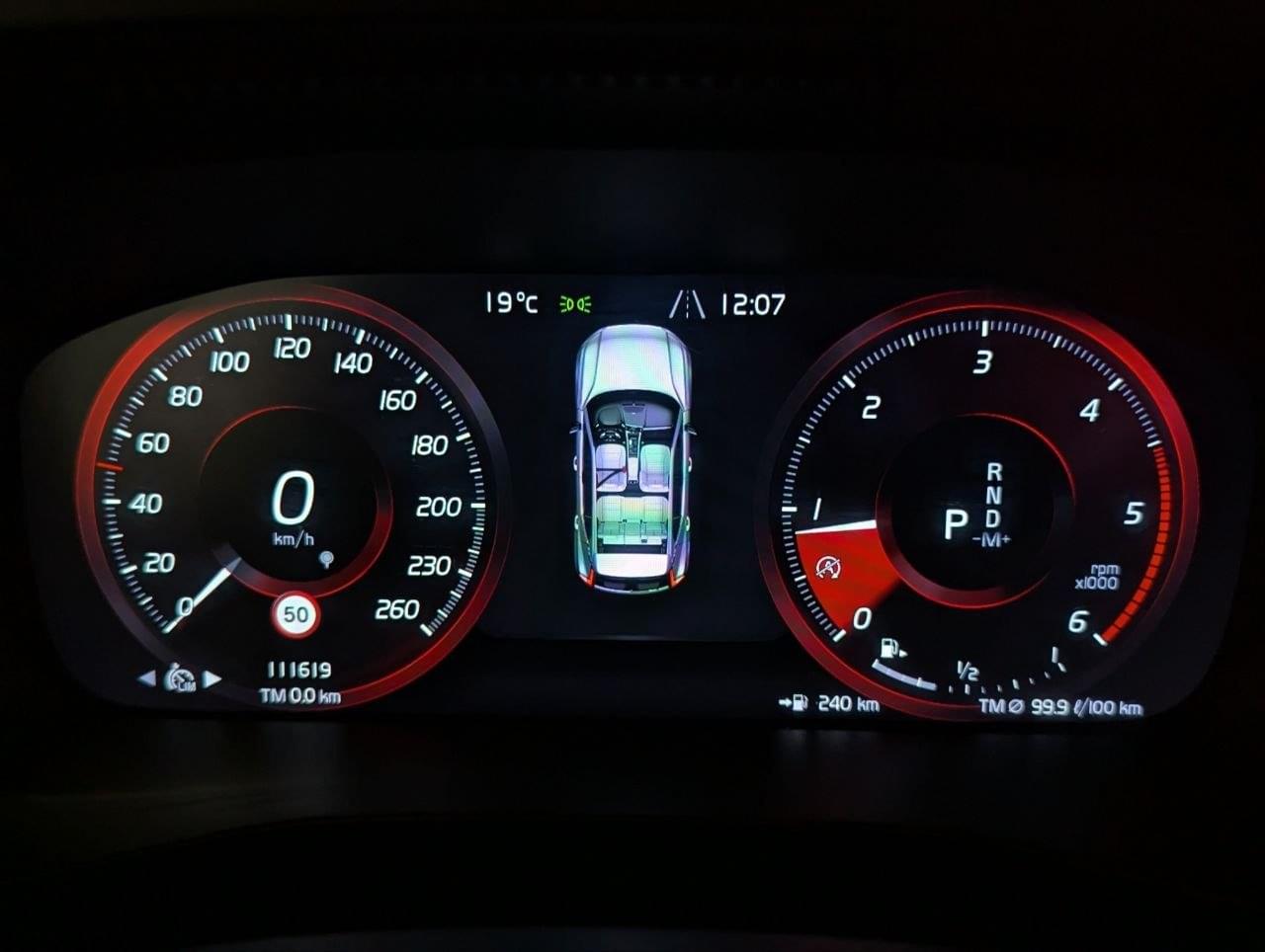 VOLVO XC40 2.0 D3 BUSINESS PLUS AUTO 23 