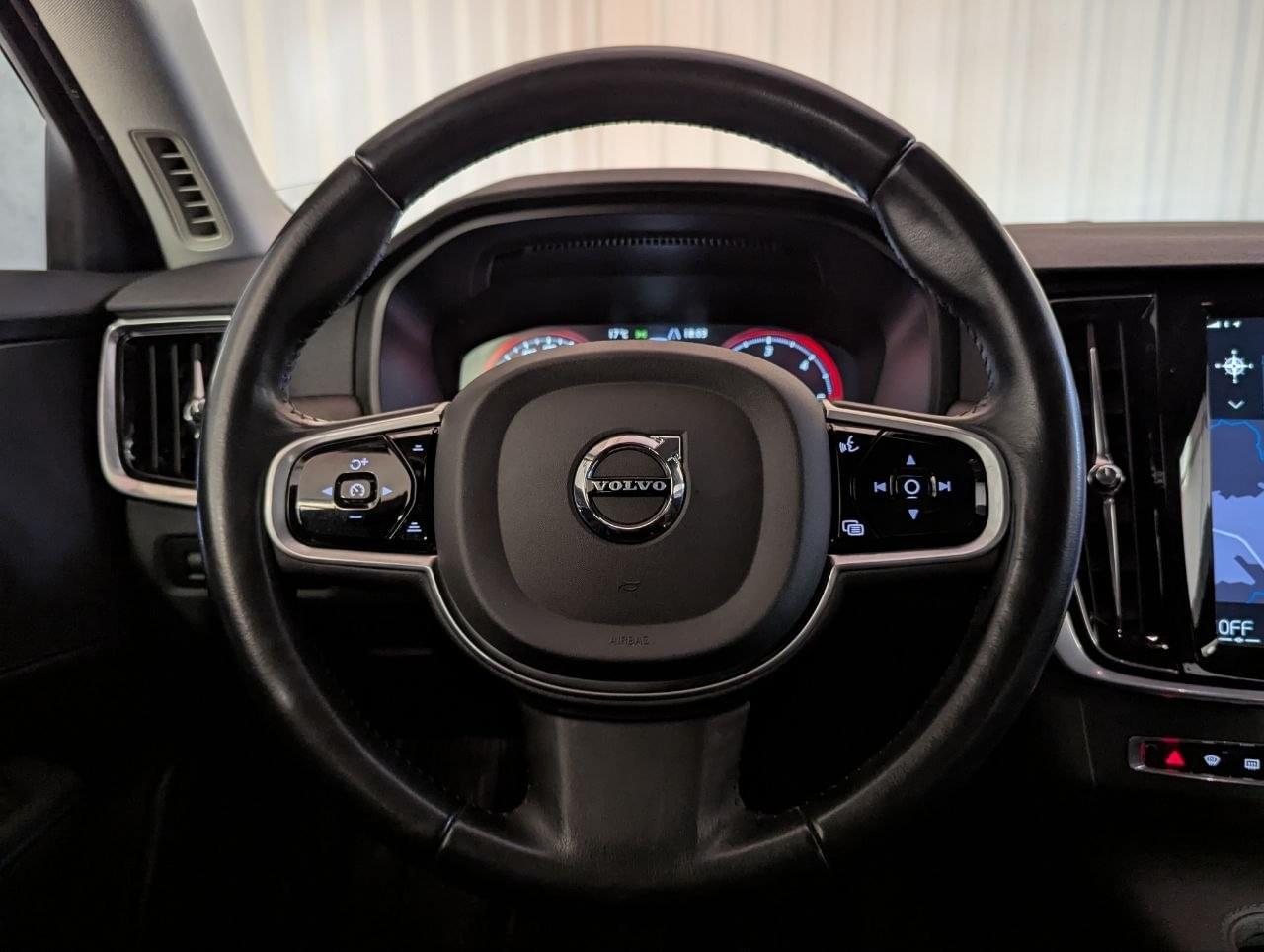 VOLVO V90 CROSS COUNTRY D4 AWD 190CV AUTO 23