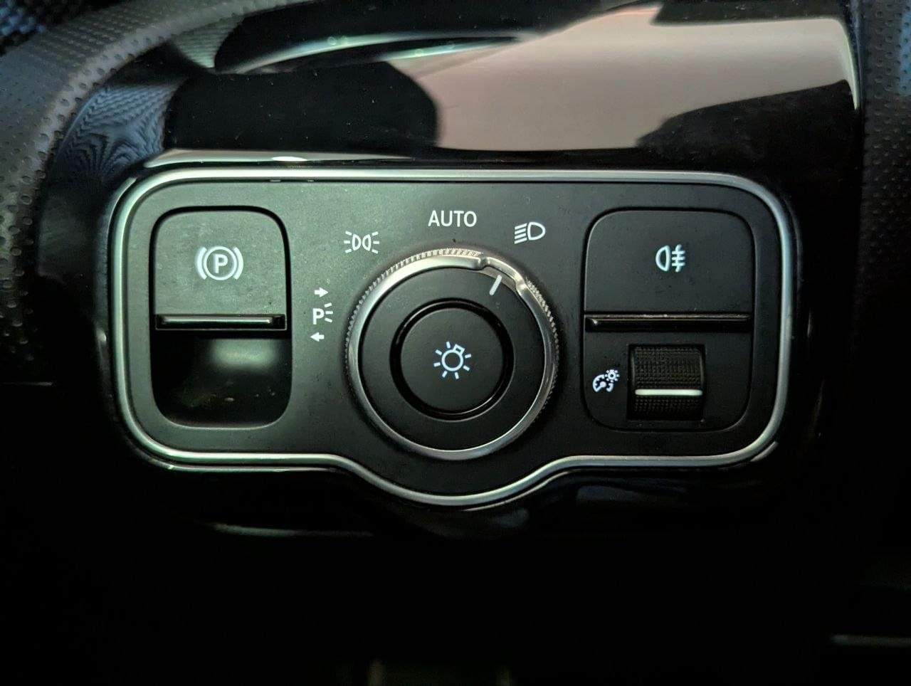 MERCEDES CLA 220CDI DCT SHOOTING BRAKE 190CV 54 