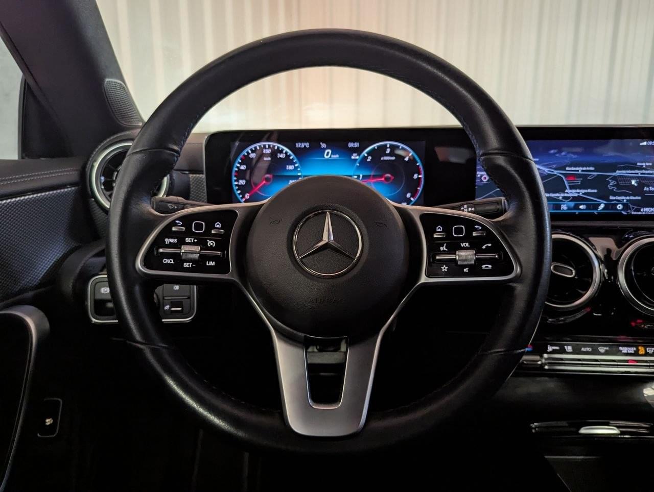 MERCEDES CLA 220CDI DCT SHOOTING BRAKE 190CV 23 