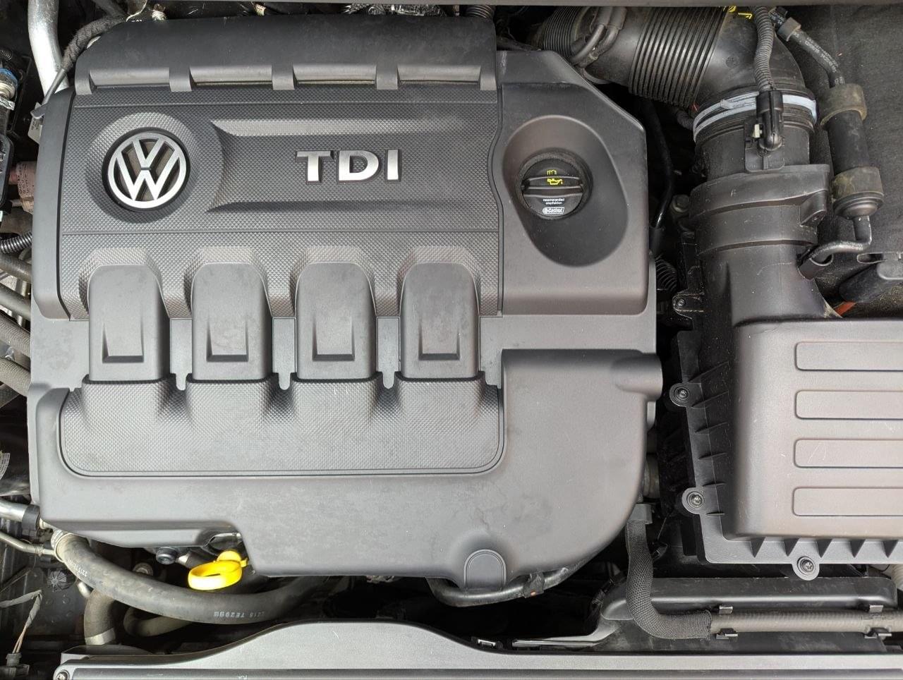 VOLKSWAGEN TOURAN  2.0 TDI 150CV HIGHLINE 11 