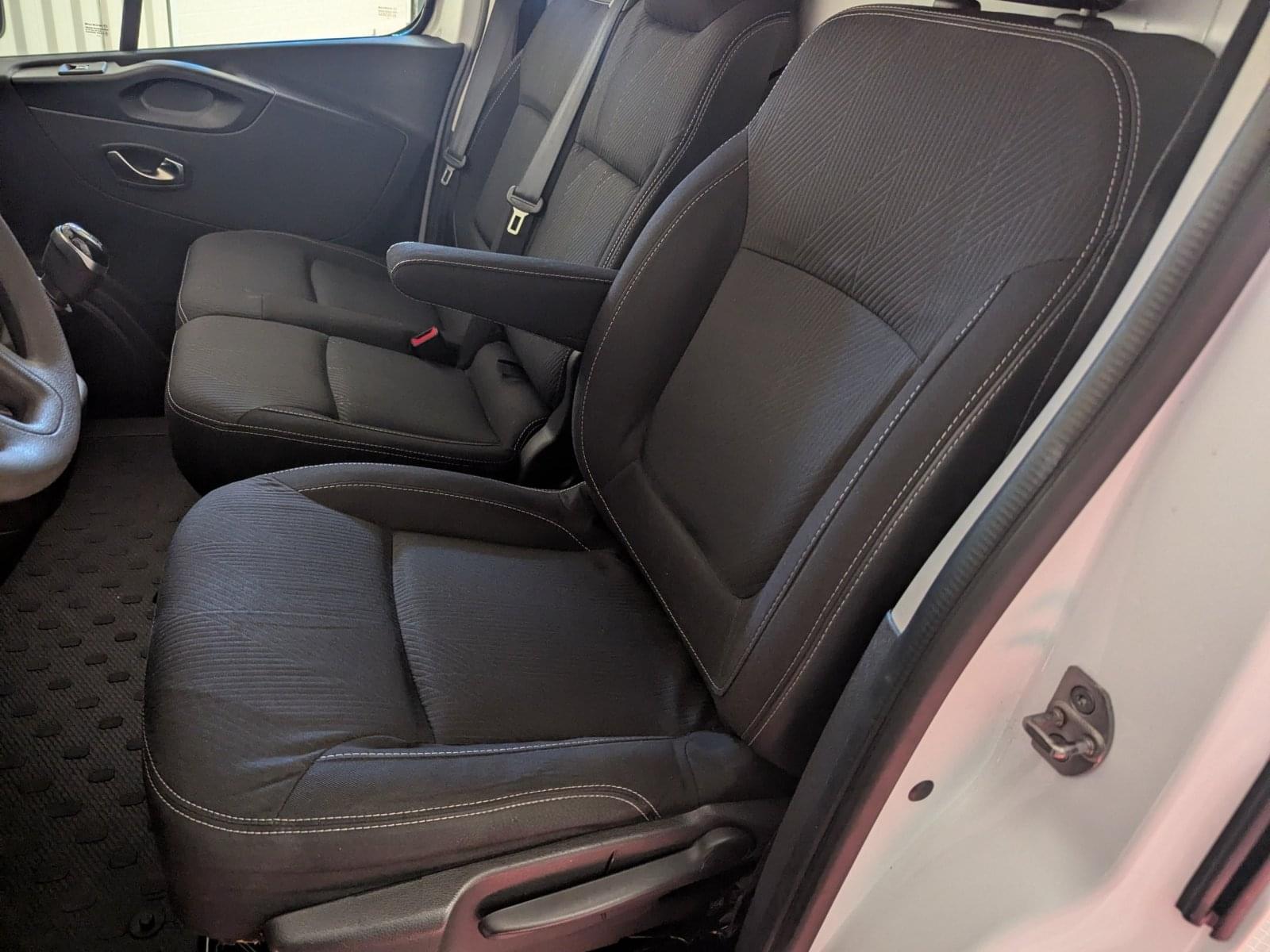 NISSAN NV 300 FURGON ISOTERMO 2.0DCI 120CV L2H1 21