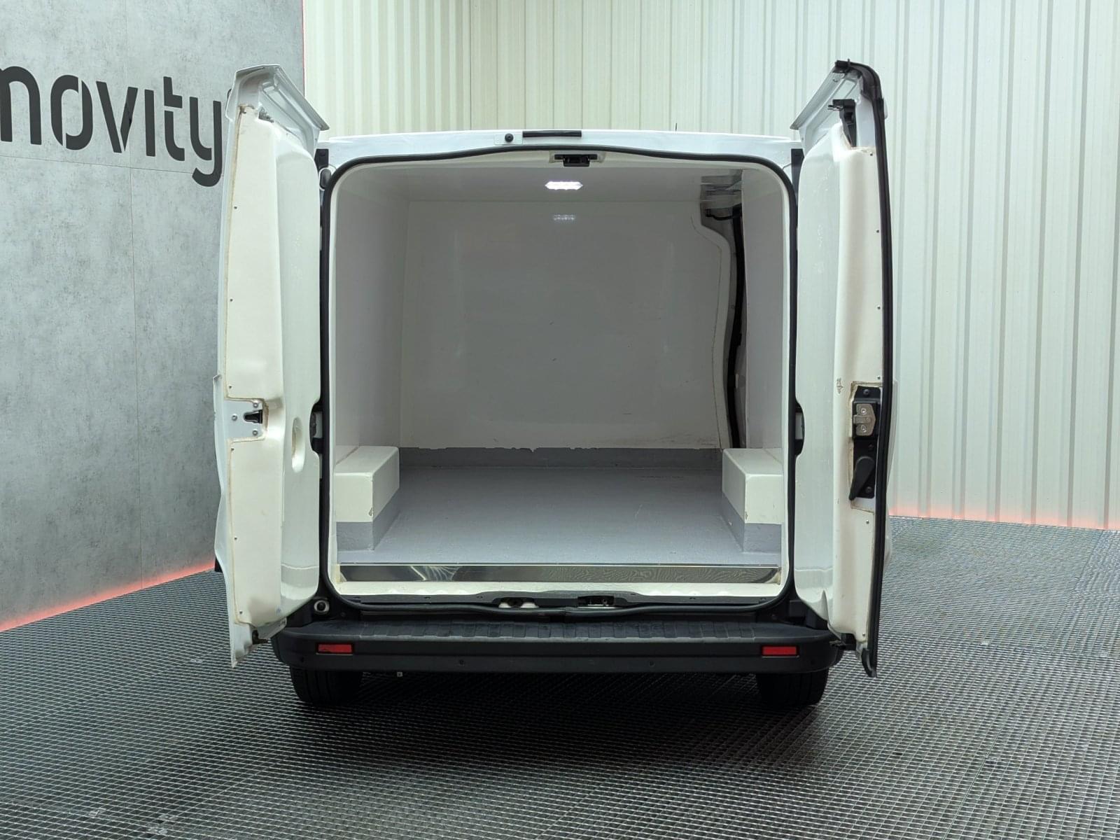 NISSAN NV 300 FURGON ISOTERMO 2.0DCI 120CV L2H1 18