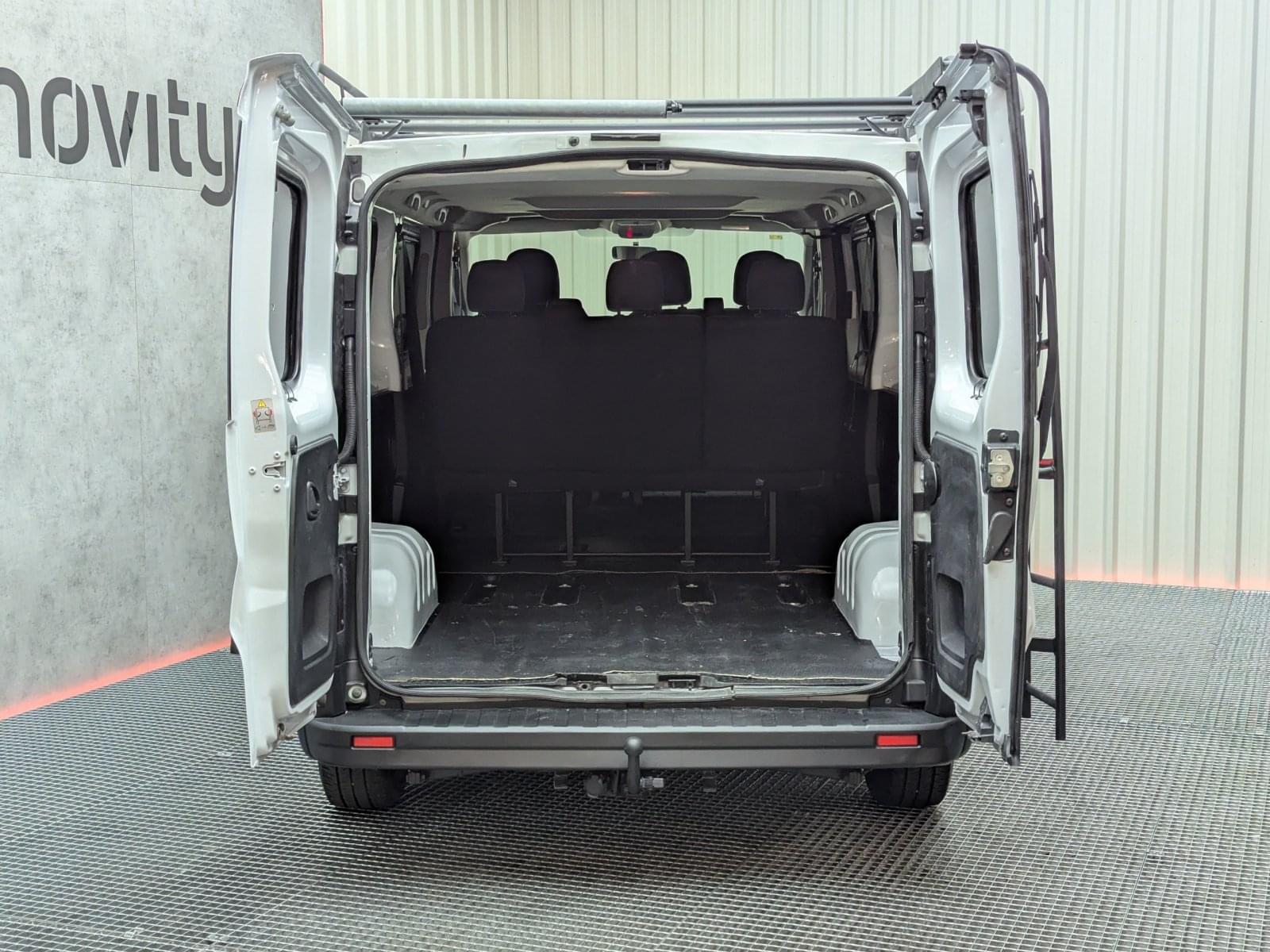 NISSAN NV 300 1.6DCI 120CV COMBI 6 L2H1 18