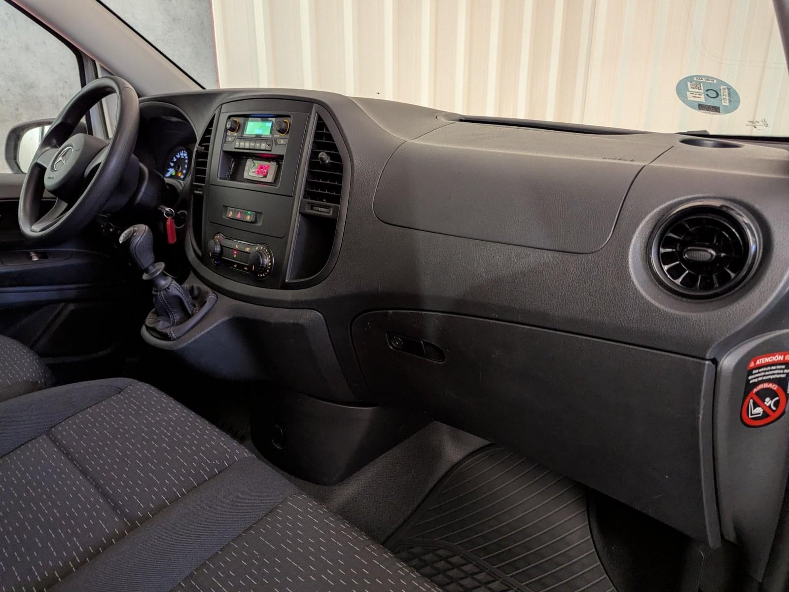 MERCEDES VITO 110CDI FURGON LARGO ISOTERMO REFRIGERADO 21