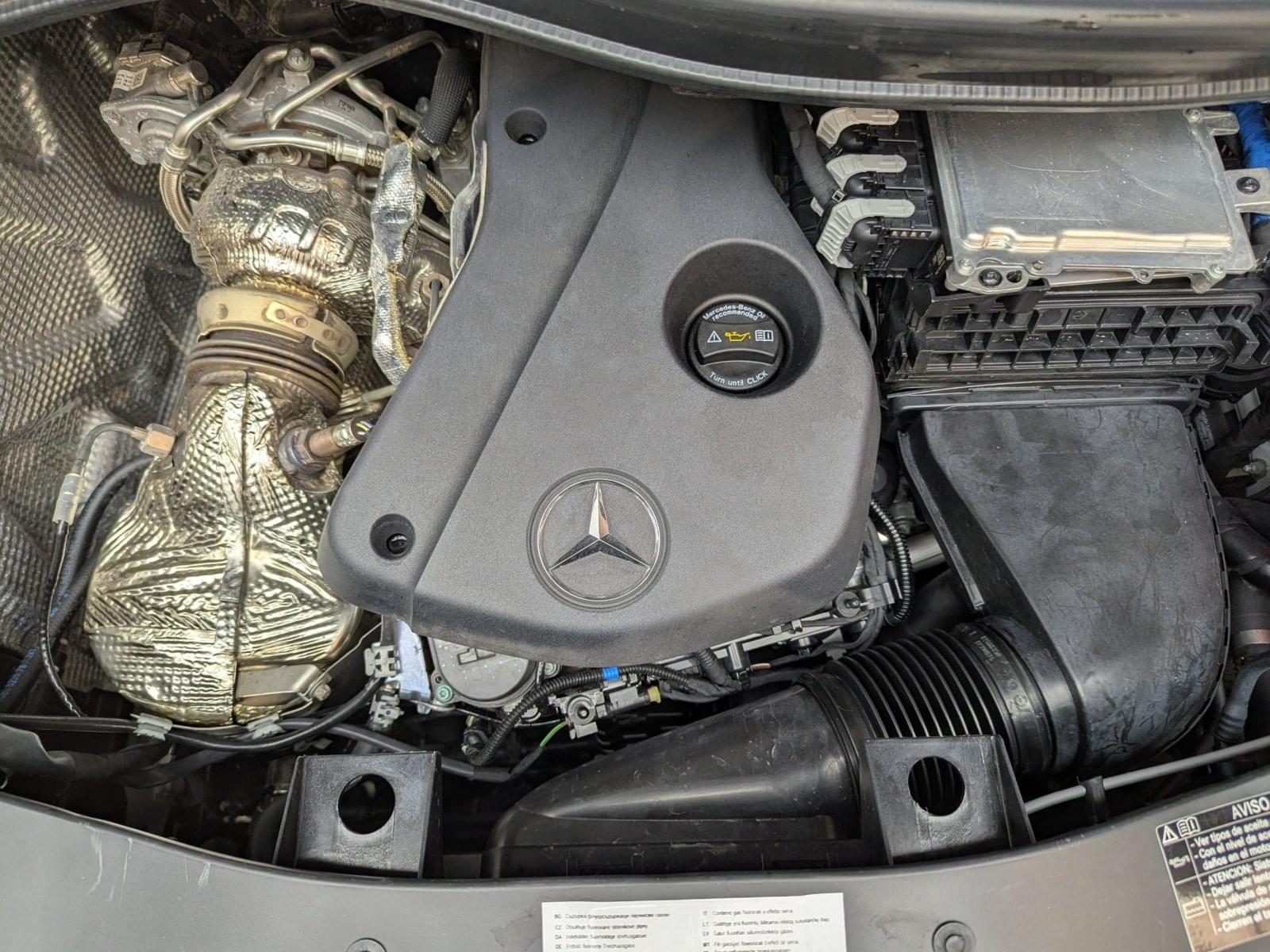 MERCEDES VITO 110CDI FURGON LARGO ISOTERMO REFRIGERADO 11