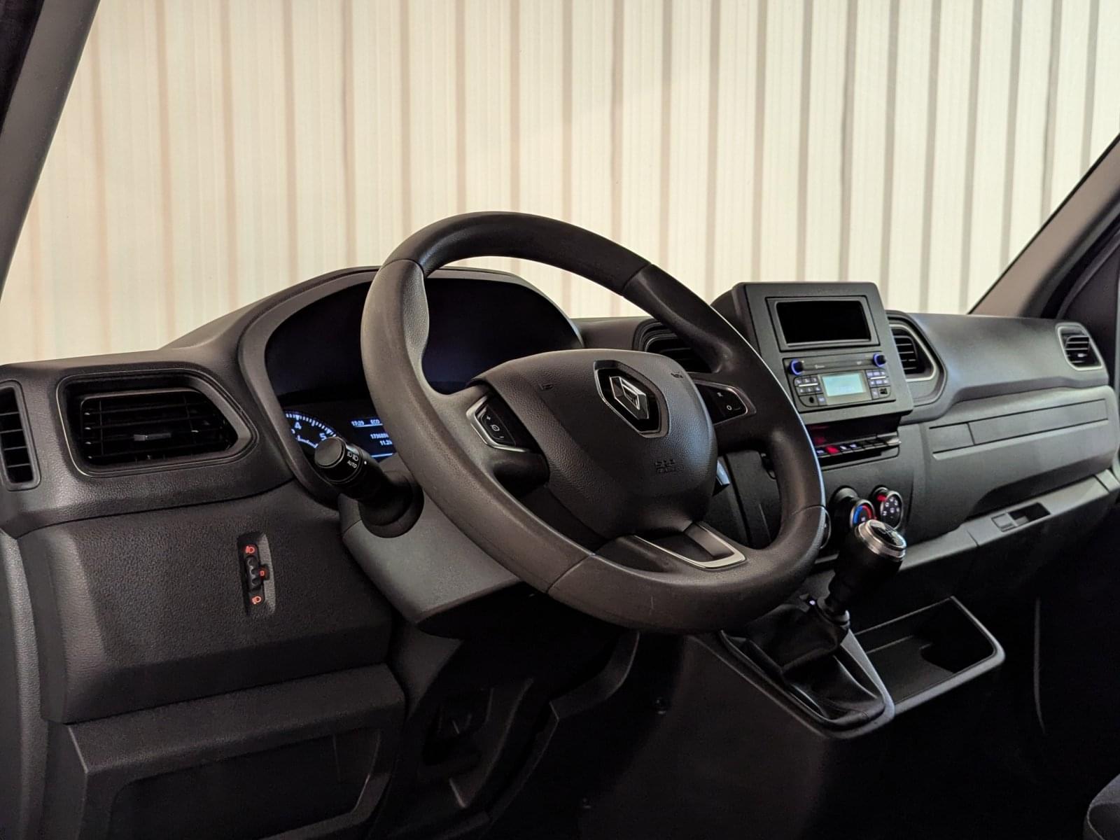 RENAULT MASTER FURGON 2.3 DCI 135CV L2H2 19