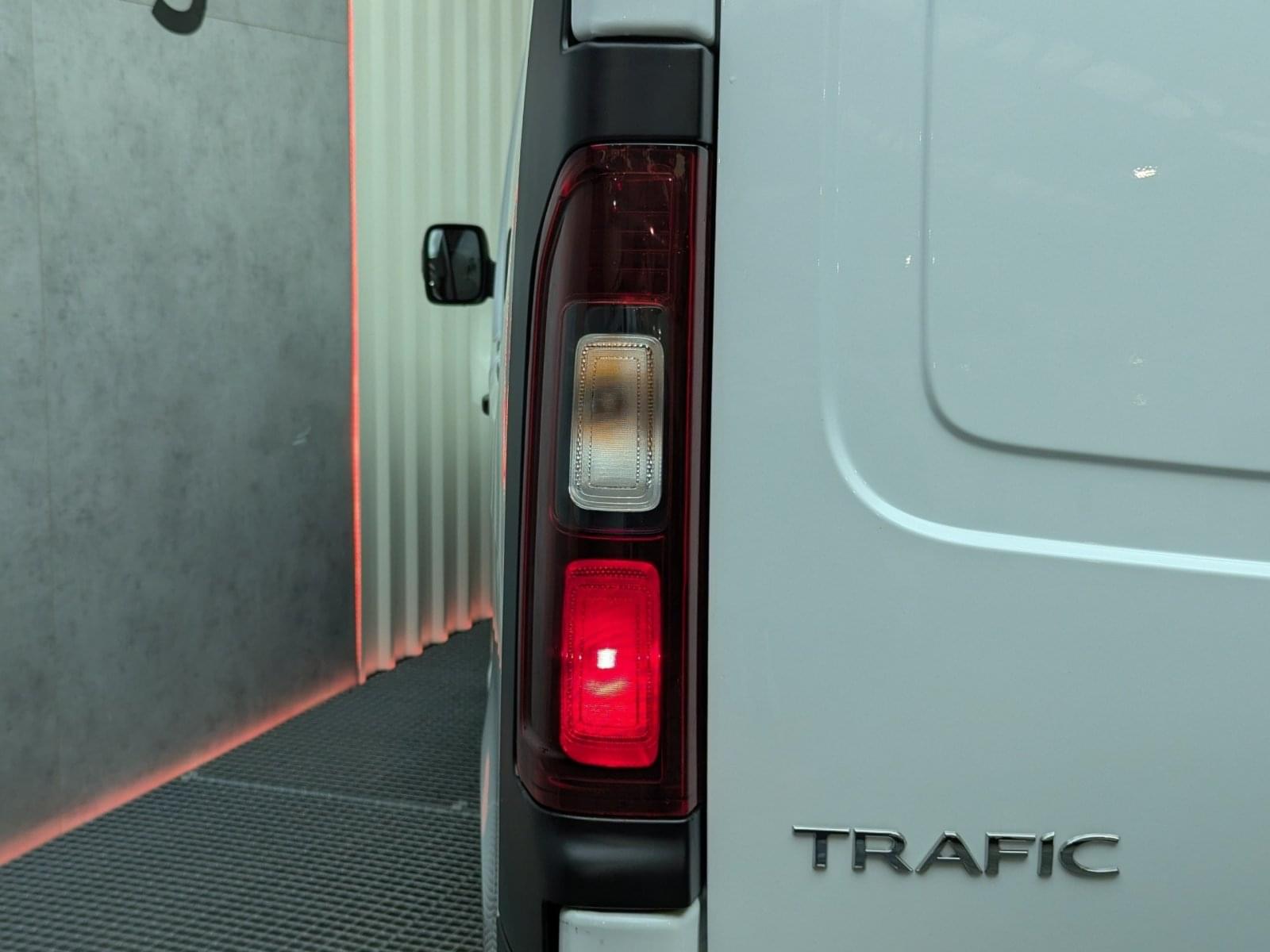RENAULT TRAFIC L2H2 3T 2.0 BLUEDCI 150CV 16 