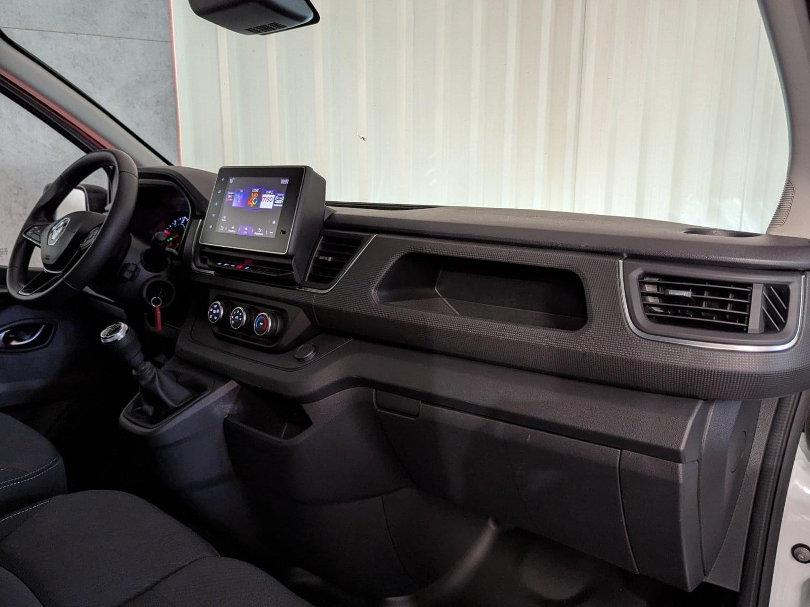RENAULT TRAFIC L1H1 2T8 BLUE DCI 150CV 21 