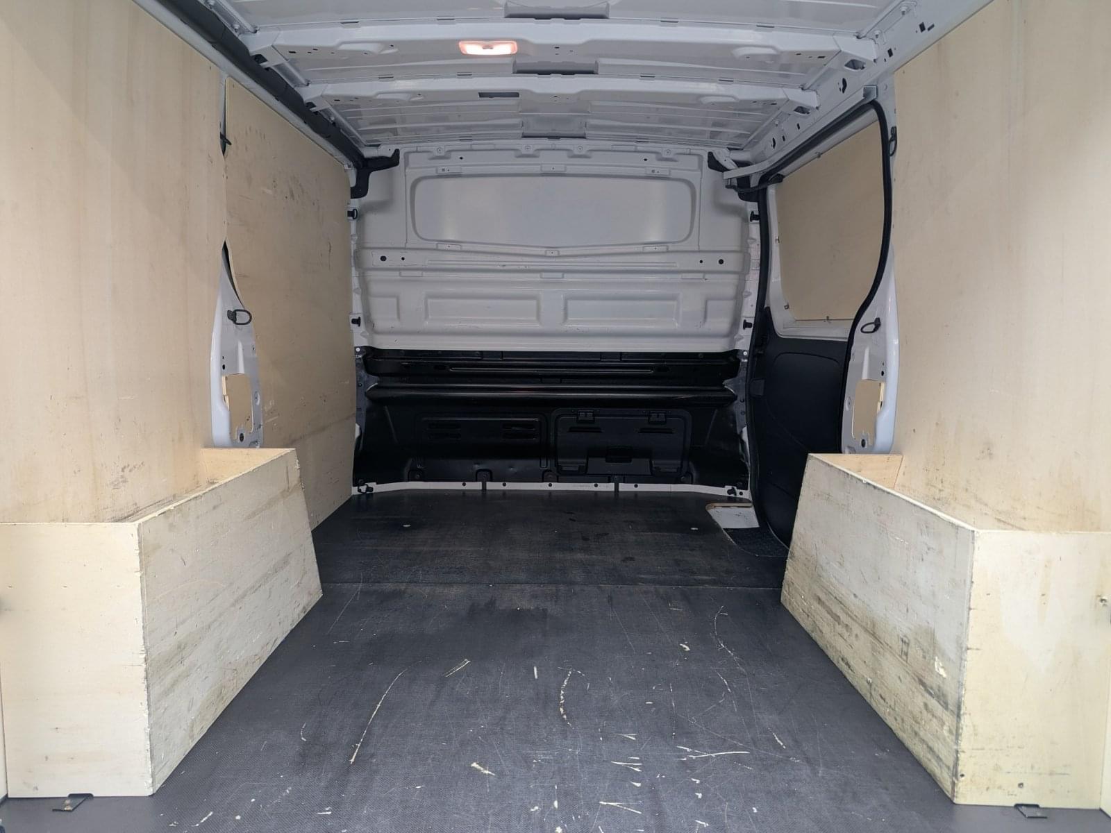 RENAULT TRAFIC L1H1 2T8 BLUE DCI 150CV 23 