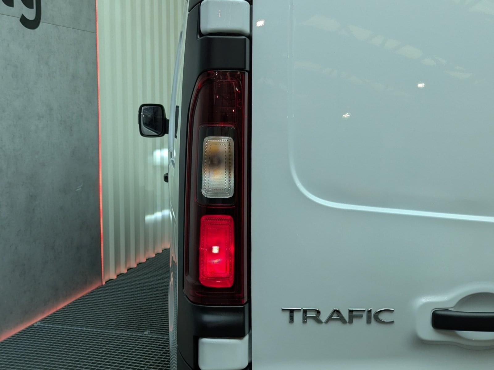 RENAULT TRAFIC L1H1 2T8 BLUE DCI 150CV 16 