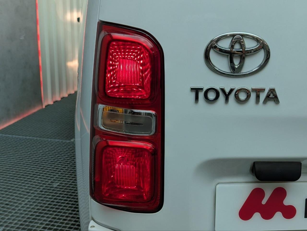 TOYOTA PROACE VAN GX L1 120CV T/M 6V ISOTERMO 16